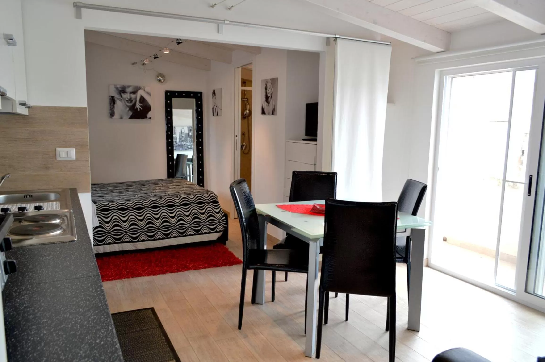 Photo of the whole room, Bed in Albergo Diffuso Dimora Rossi B&B