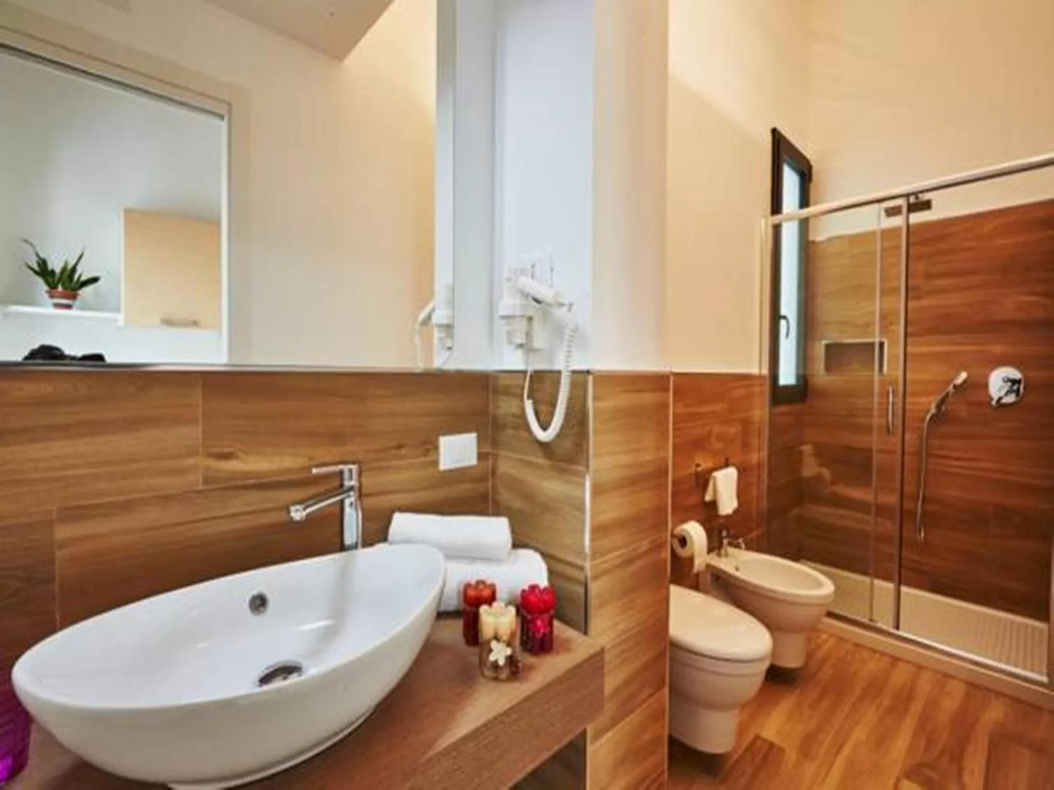 Shower in Il Vecchio Marsala