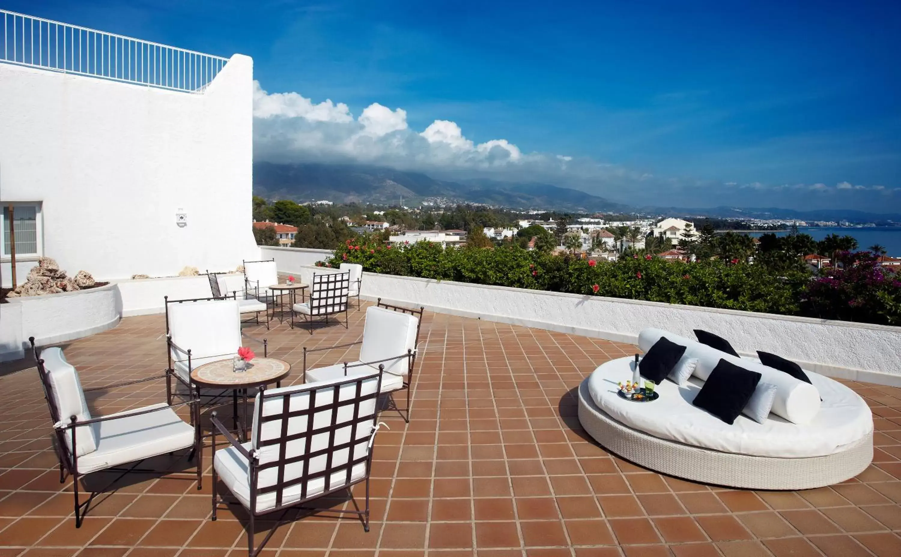 View (from property/room), Balcony/Terrace in Melia Marbella Banús