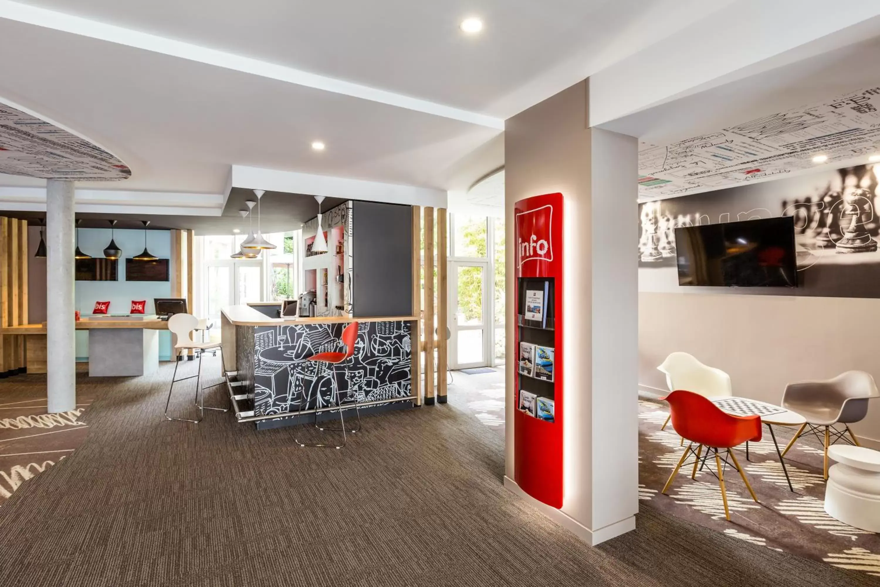 Lobby or reception in ibis Lannion Lobby or reception in ibis Lannion