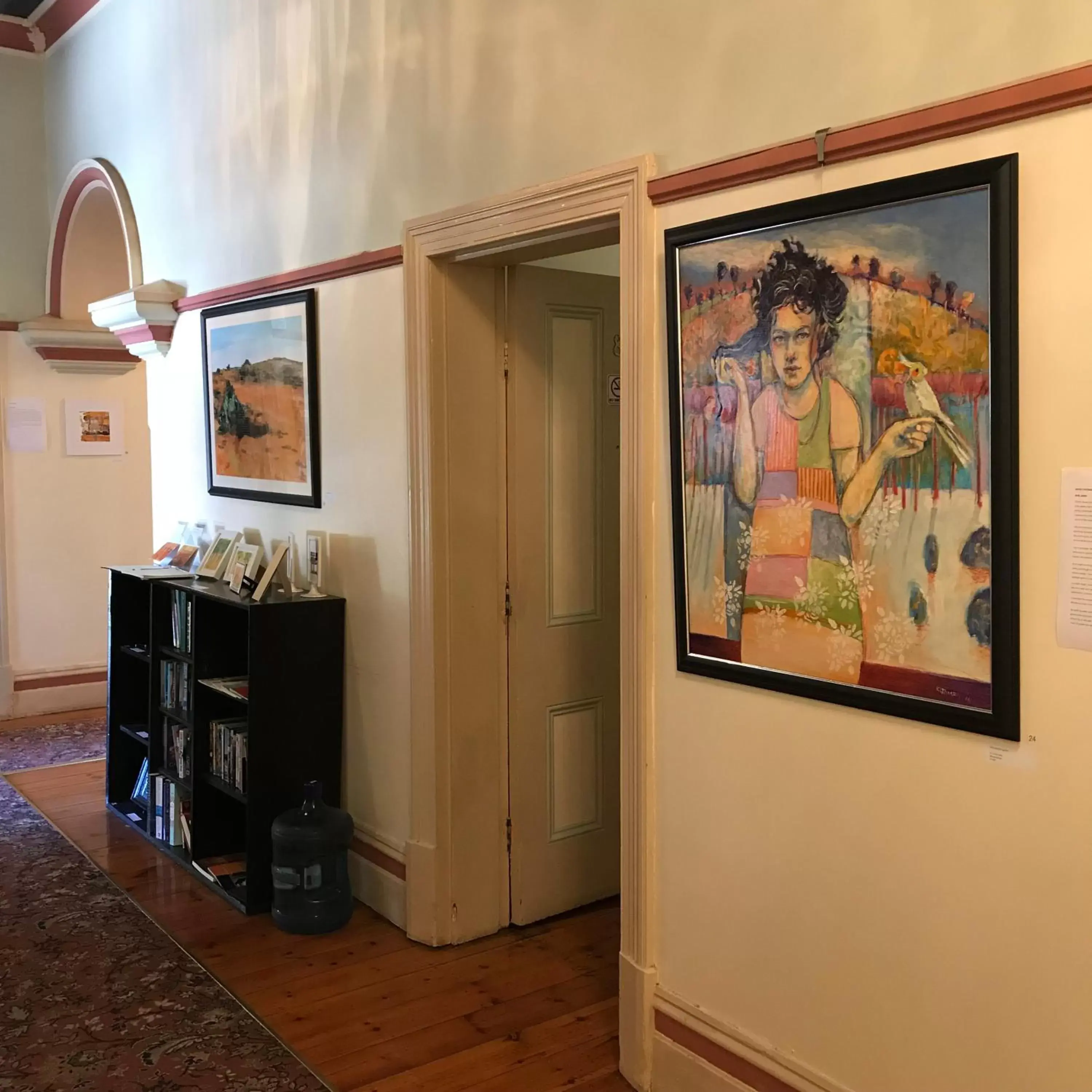 Lobby or reception, TV/Entertainment Center in The Lodge Outback Motel