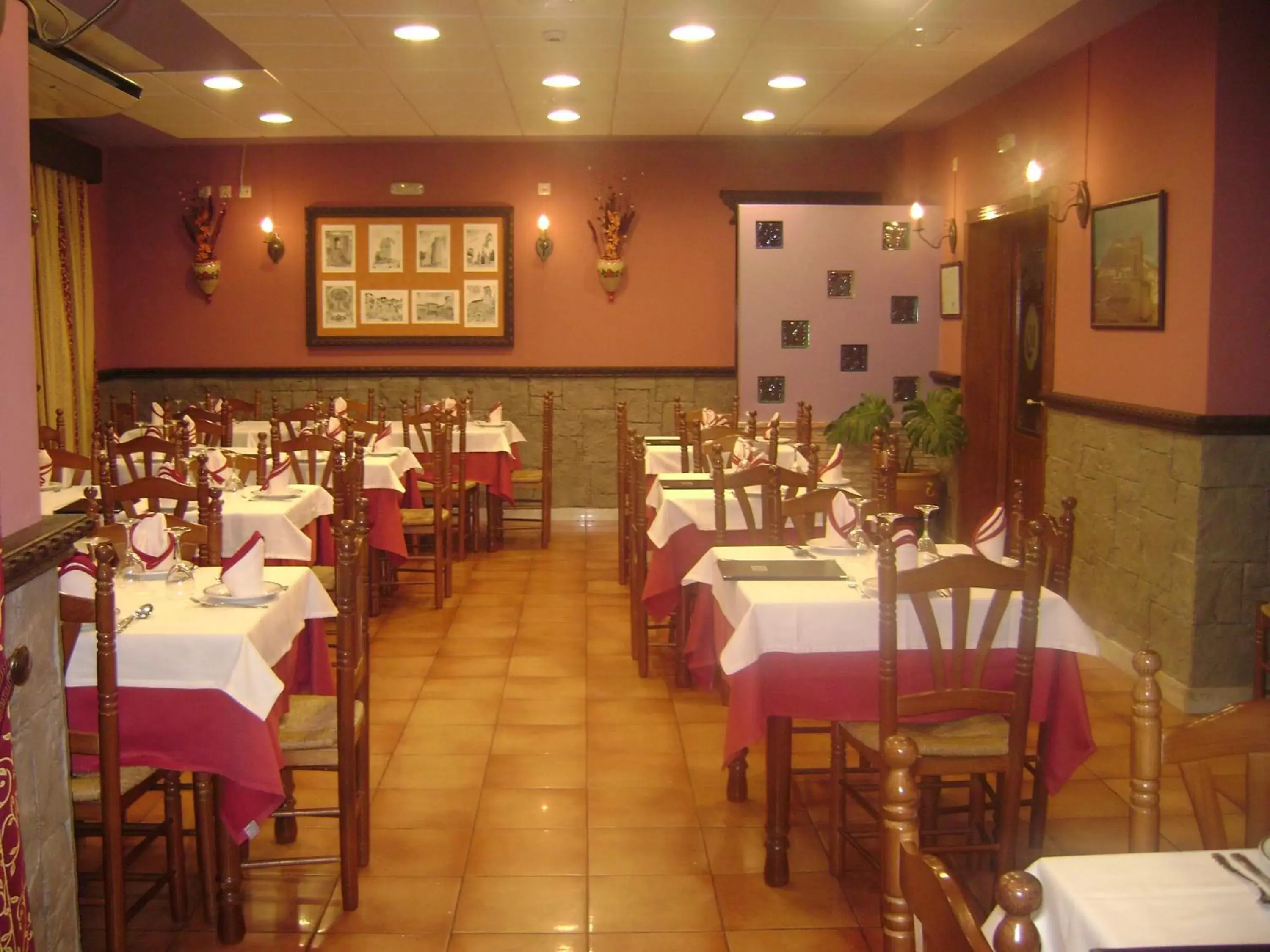 Restaurant/Places to Eat in Hotel Casa Marchena