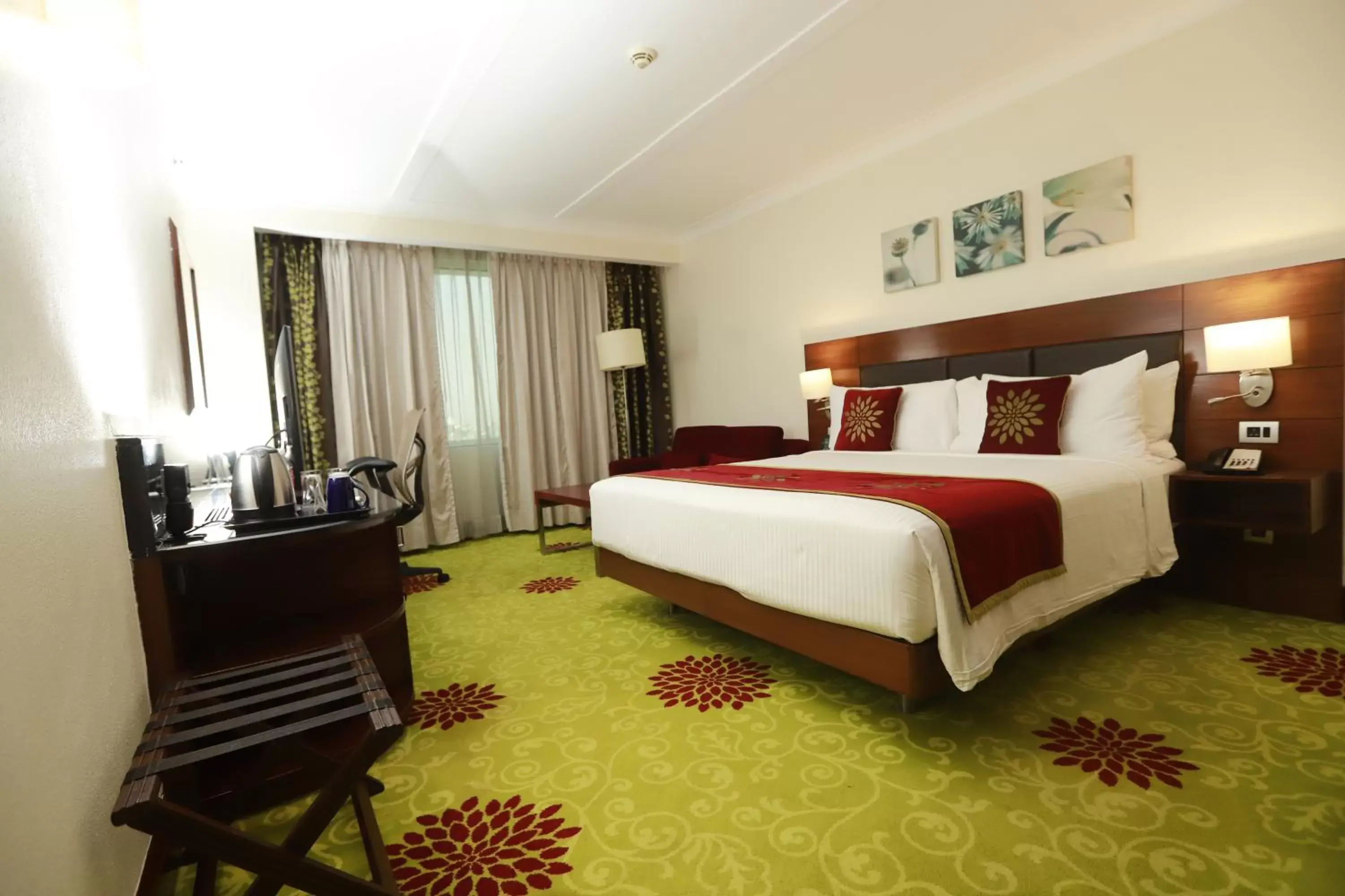 Bedroom in Hilton Garden Inn New Delhi/Saket