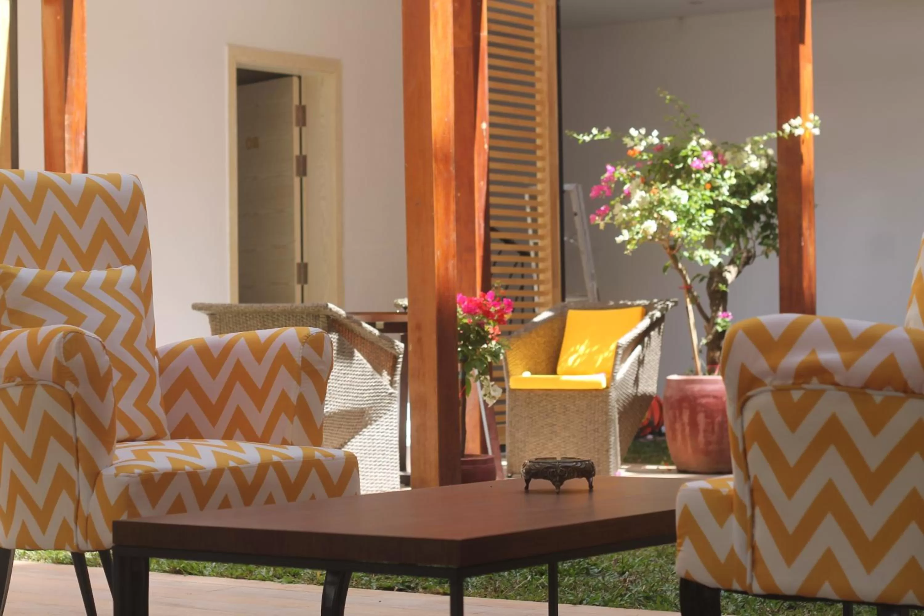 Lobby or reception in Benny's City Hotel