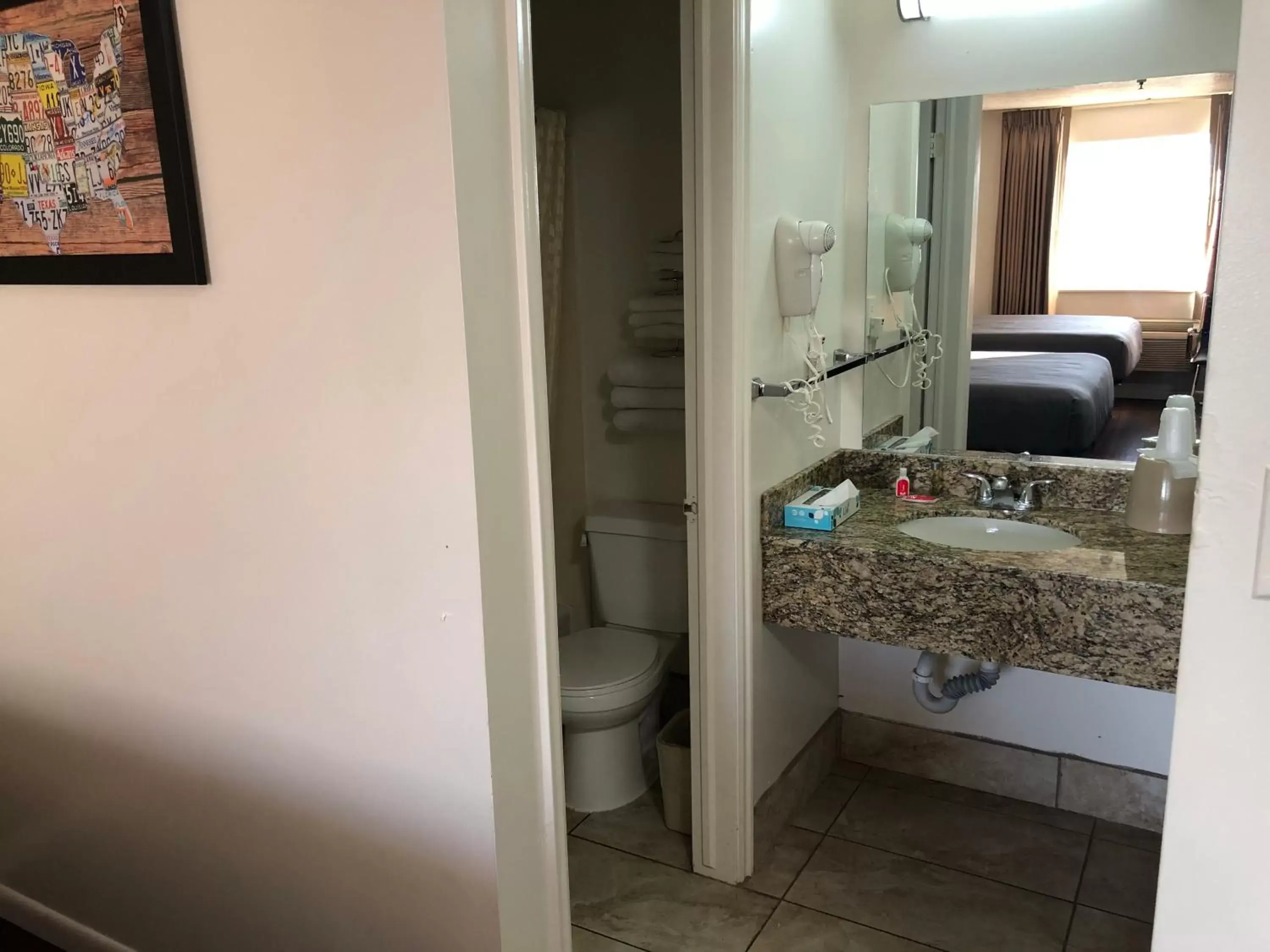 Bathroom in Ameri-Stay Inn & Suites