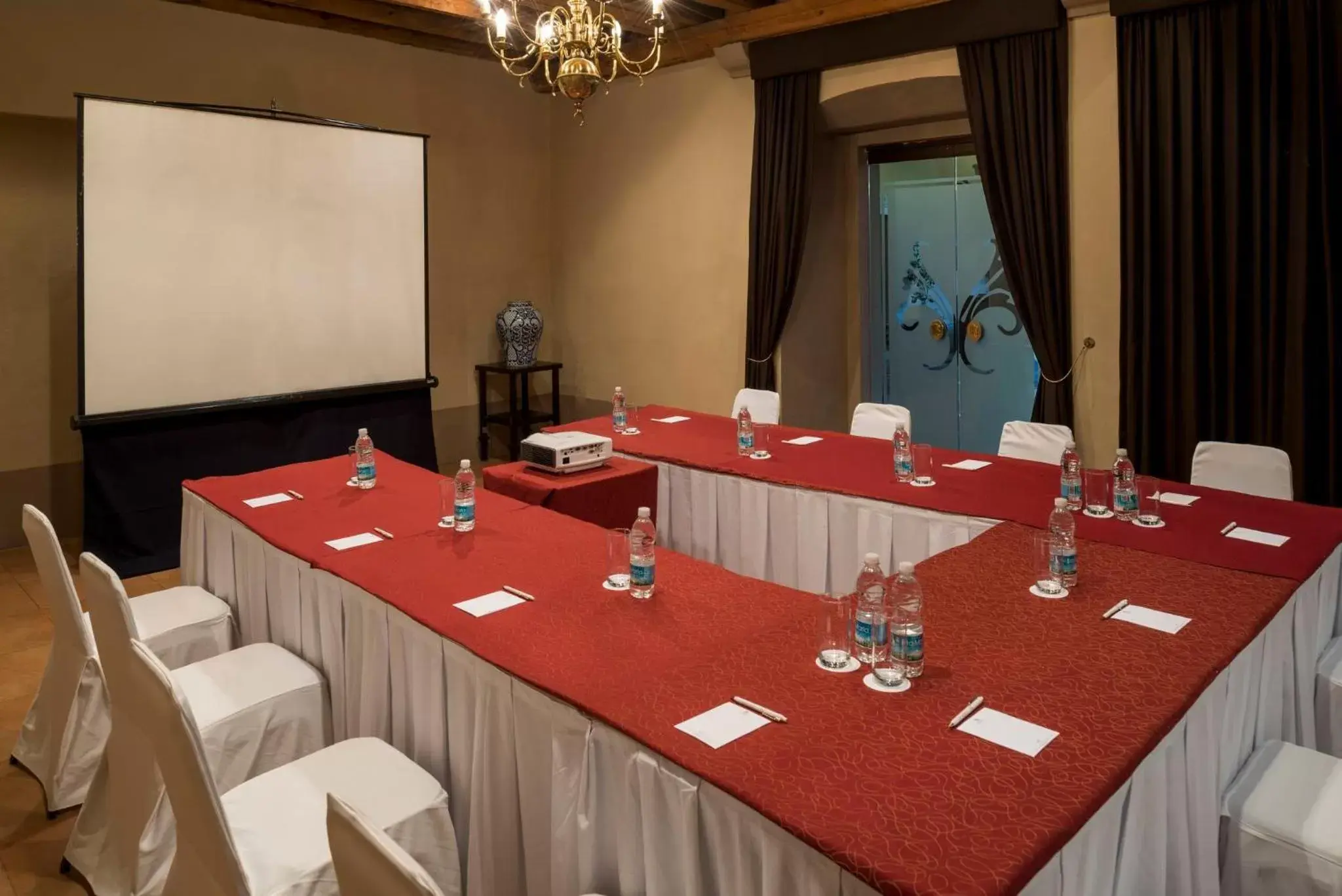 Meeting/conference room in Quinta Real Puebla