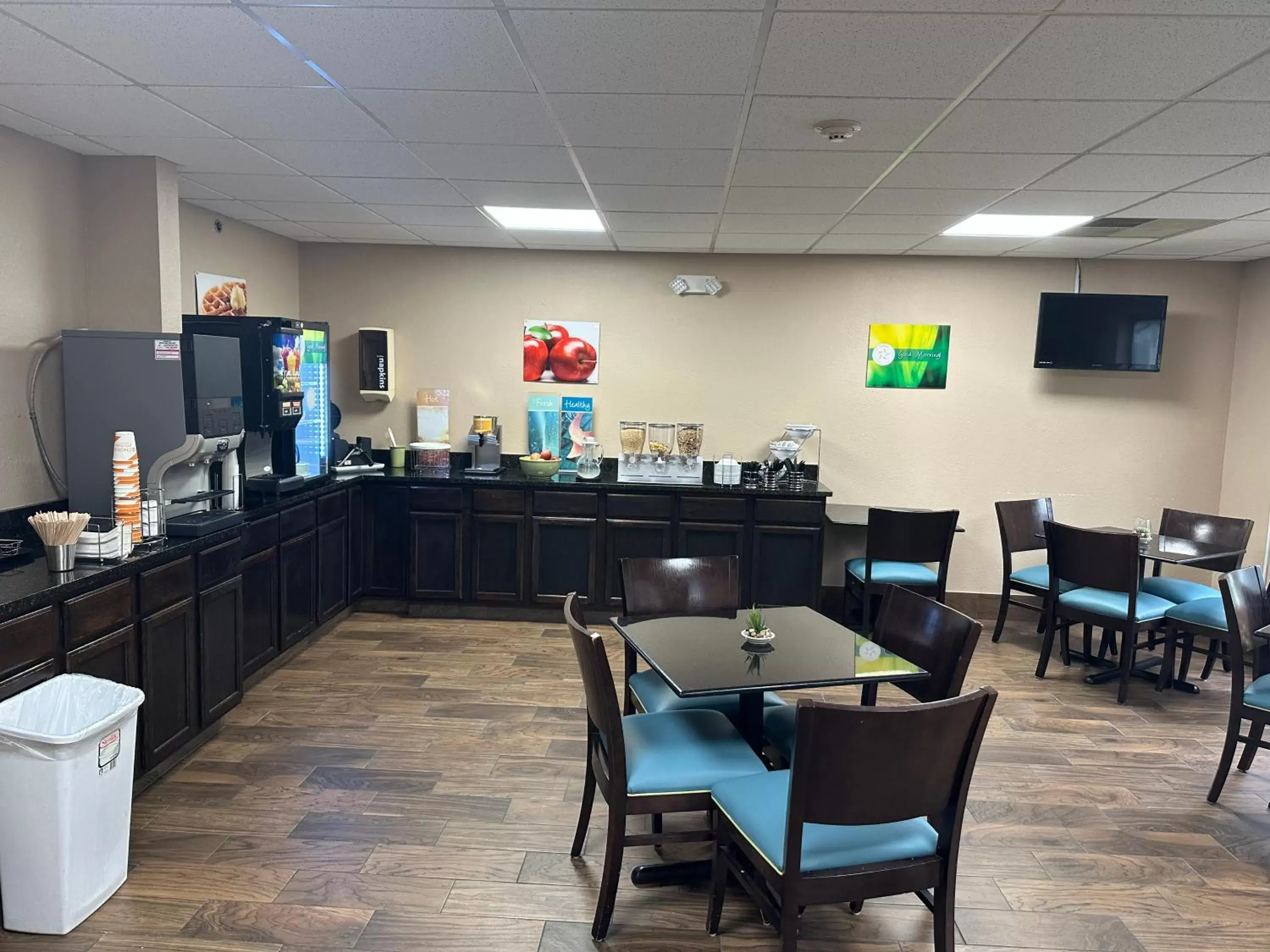 Breakfast, Restaurant/Places to Eat in Quality Inn & Suites Exmore