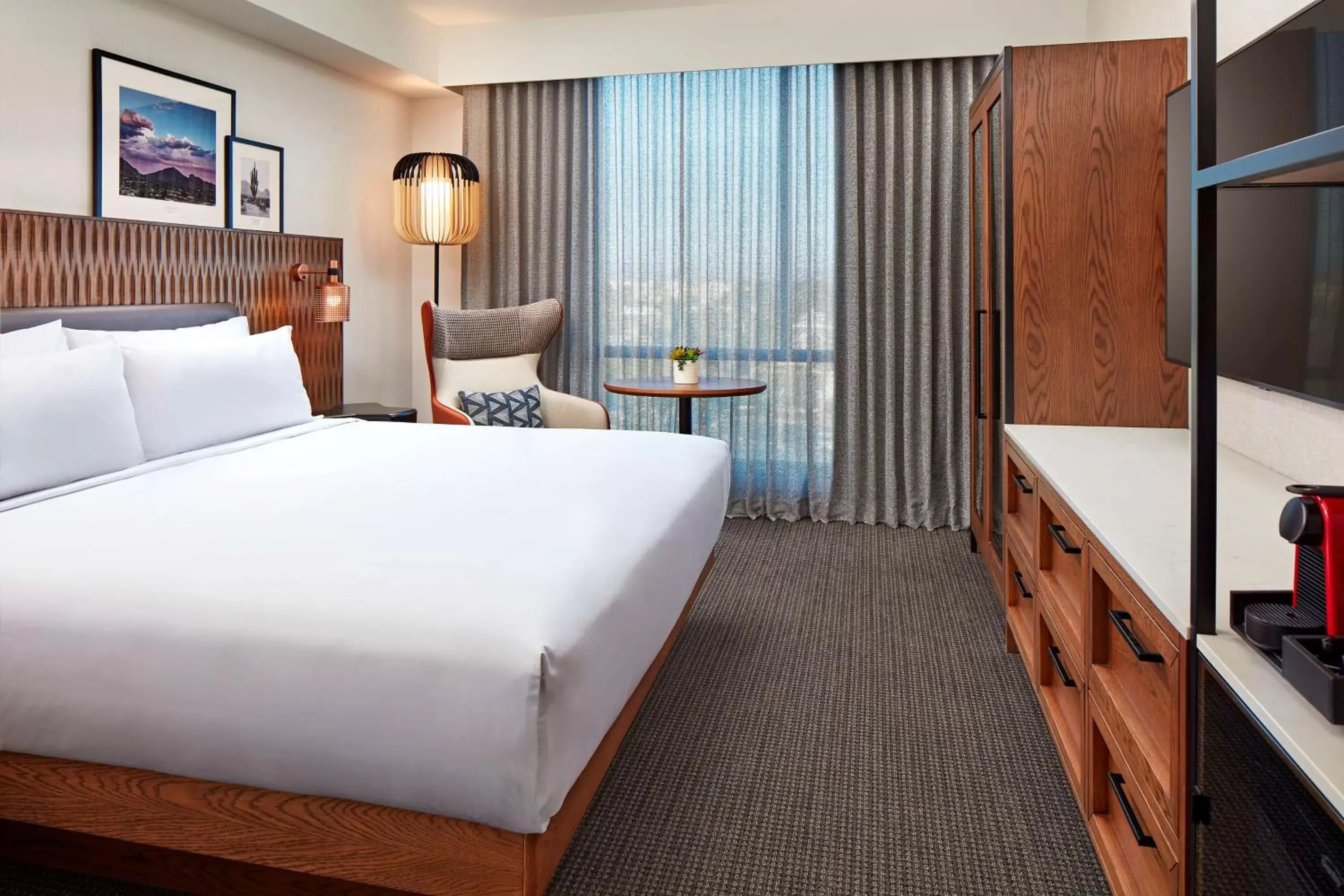 Bed in Senna House Hotel Scottsdale, Curio Collection By Hilton Bed in Senna House Hotel Scottsdale, Curio Collection By Hilton