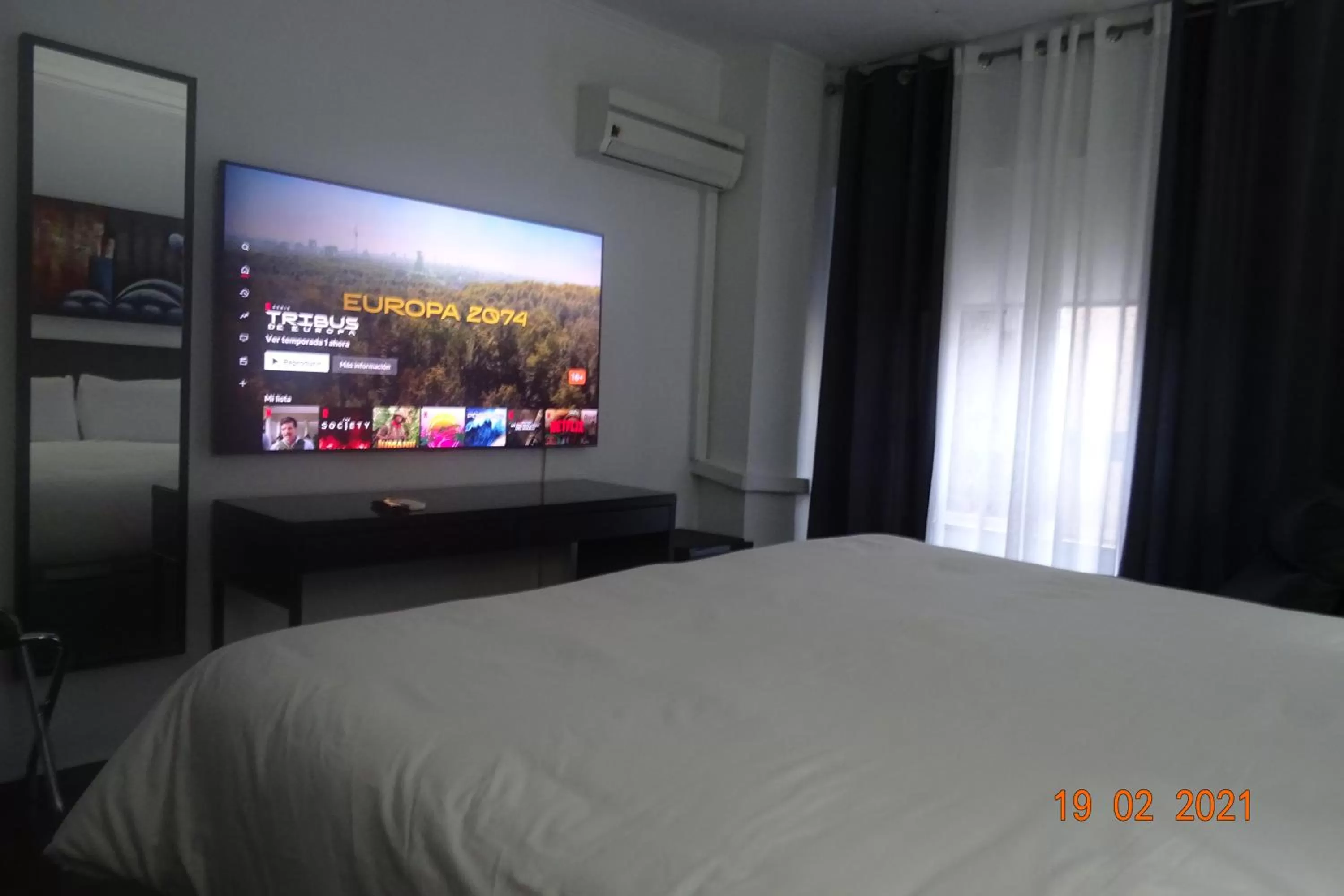 Bed in Hotel Carlos III