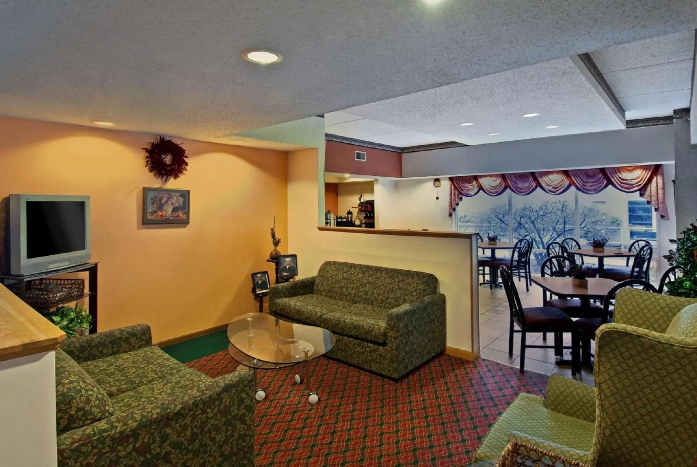 Restaurant/places to eat, Lounge/Bar in Americas Best Value Inn & Suites Waukegan Gurnee