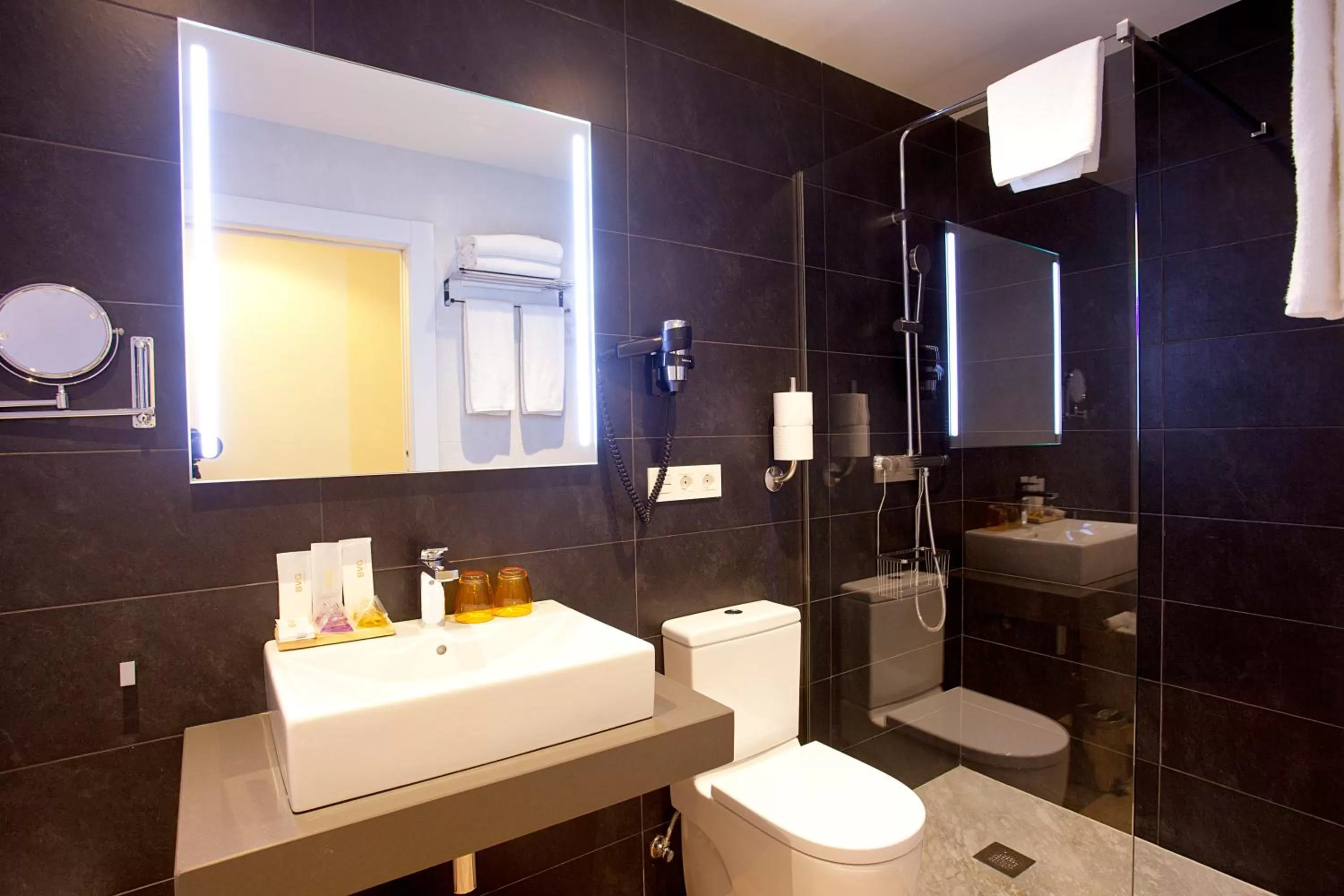 Hotel Pompaelo Plaza del Ayuntamiento & Spa