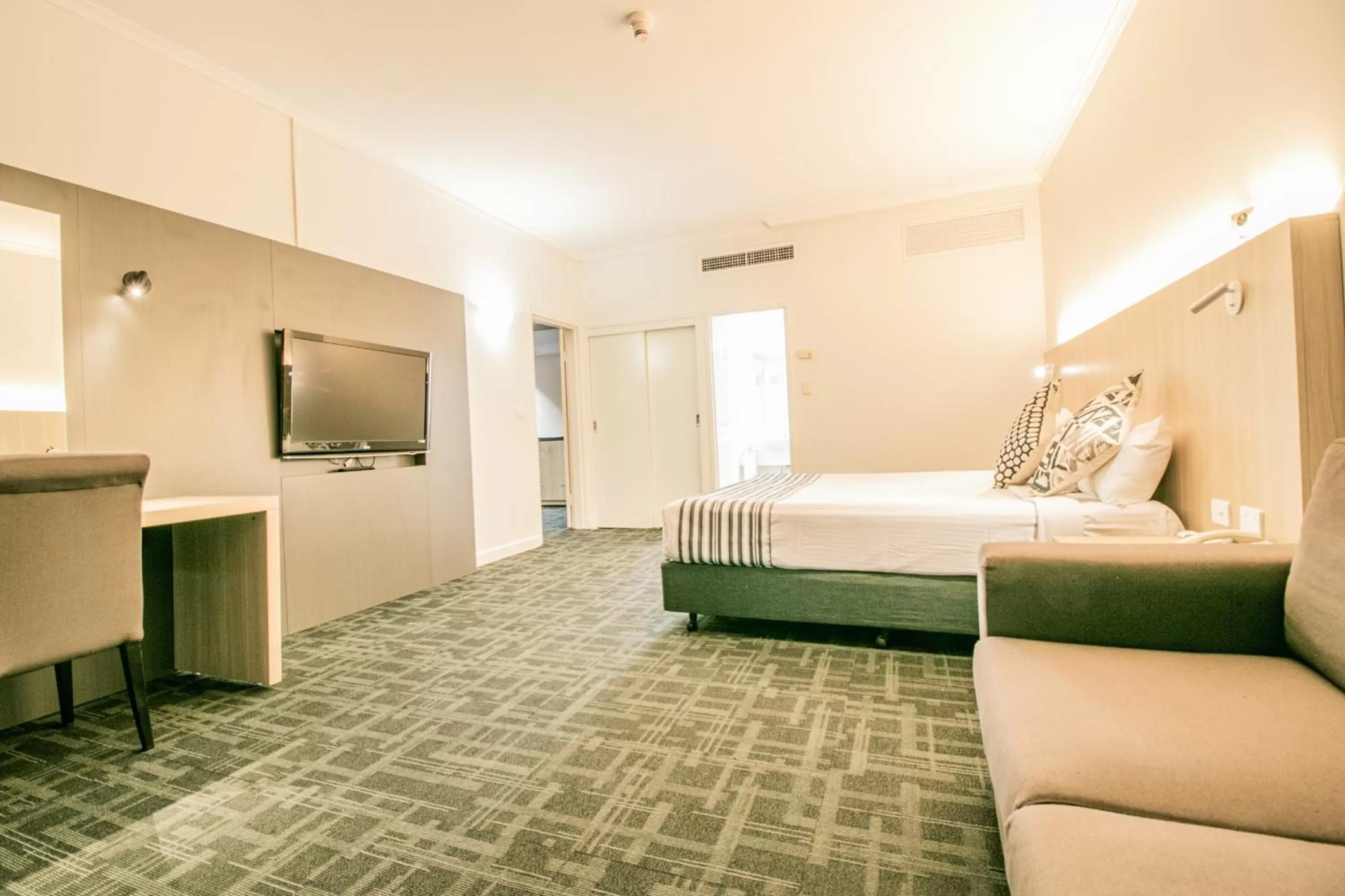 Bed in Absolute Beachfront Opal Cove Resort