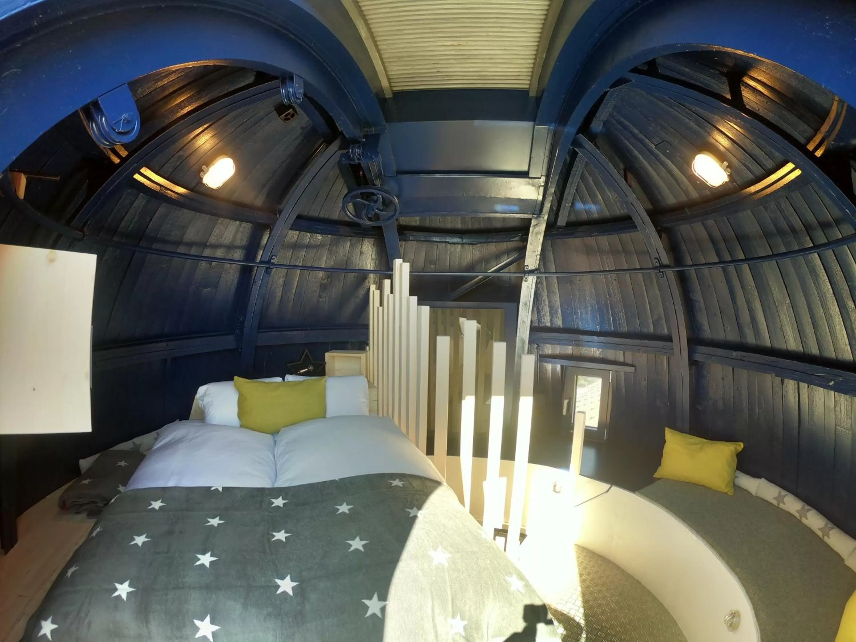 Bed in Sternwarte by Randolins