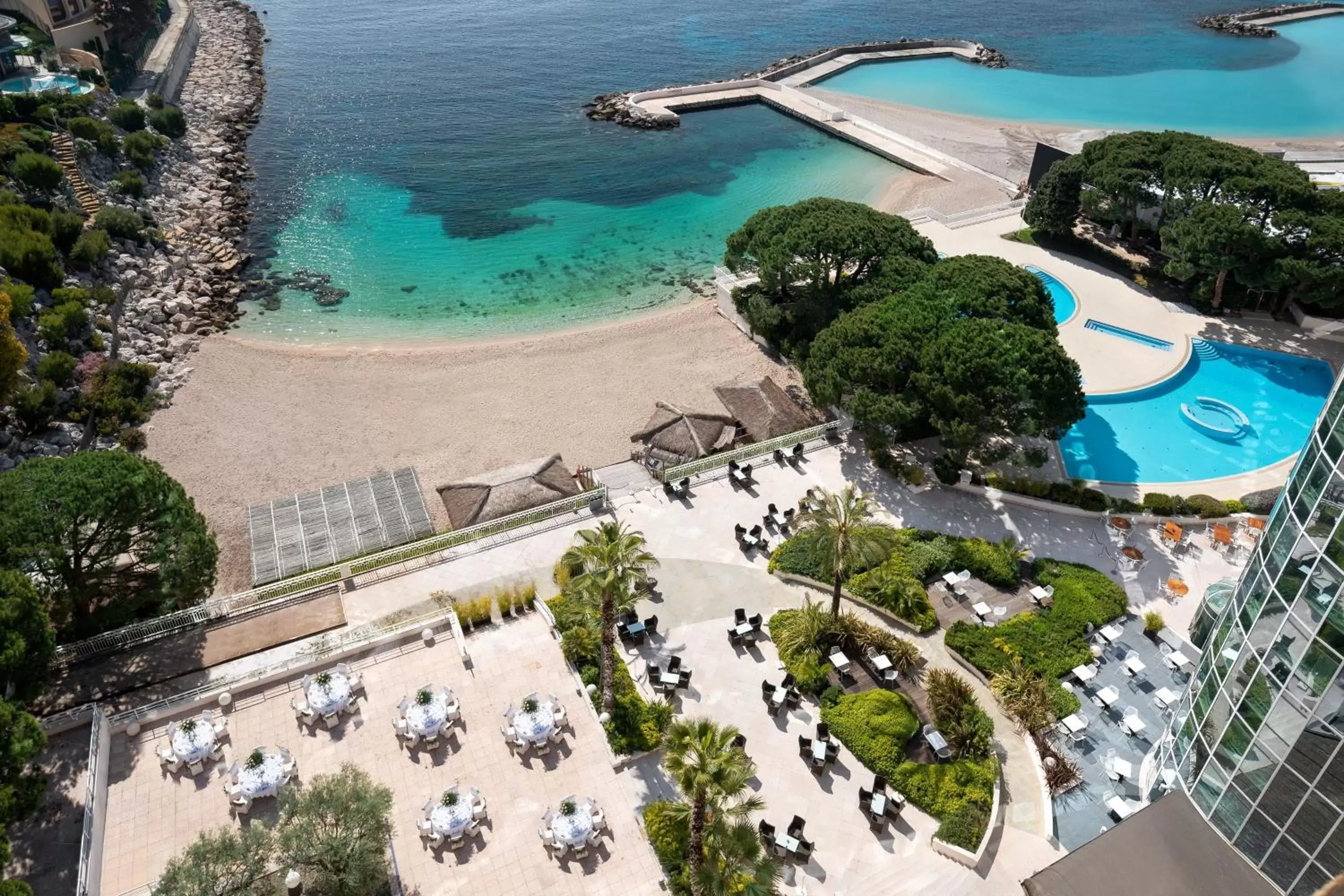 Property building, Bird's-eye View in Le Méridien Beach Plaza