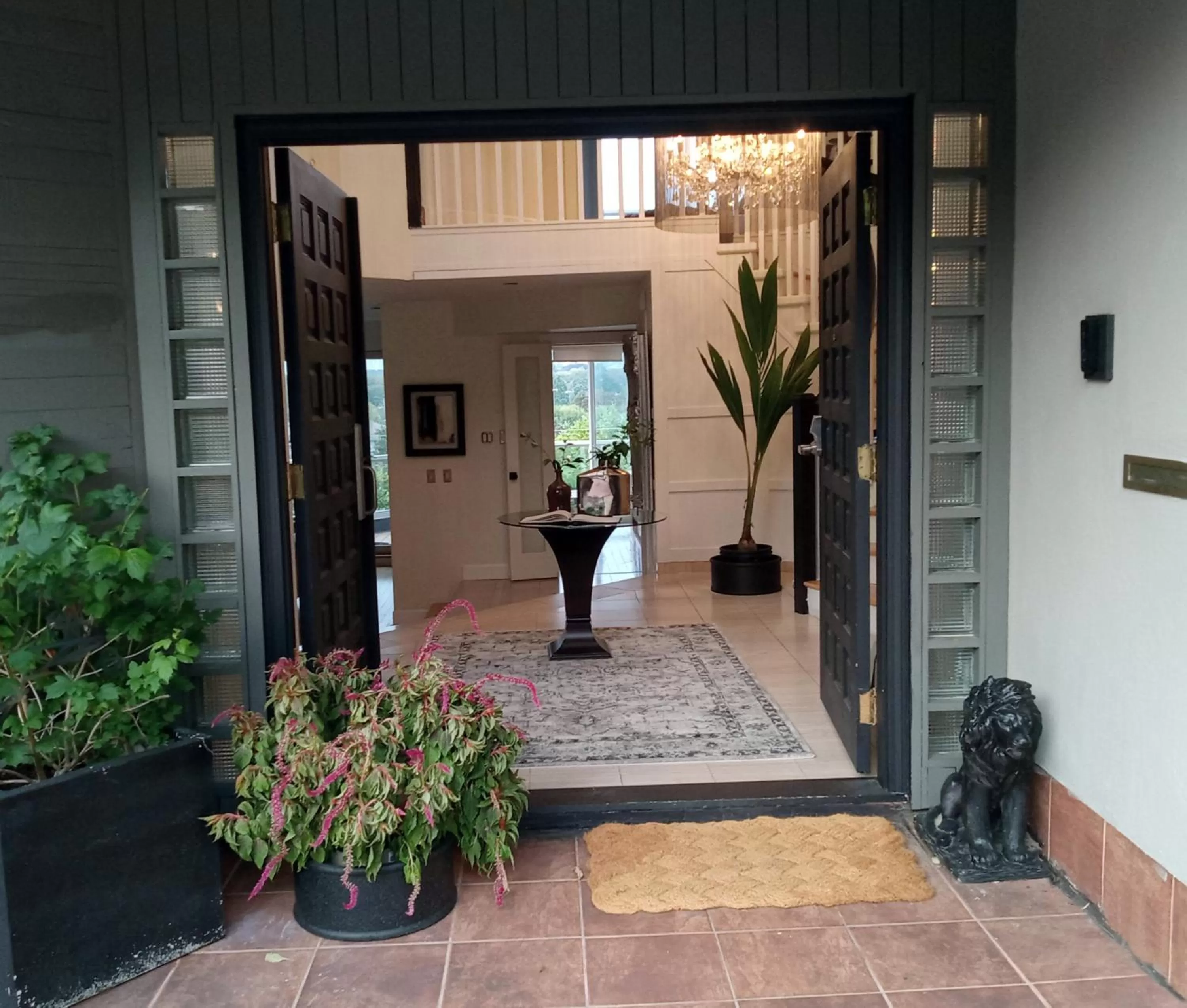 Facade/Entrance in Suite Smart Vancouver