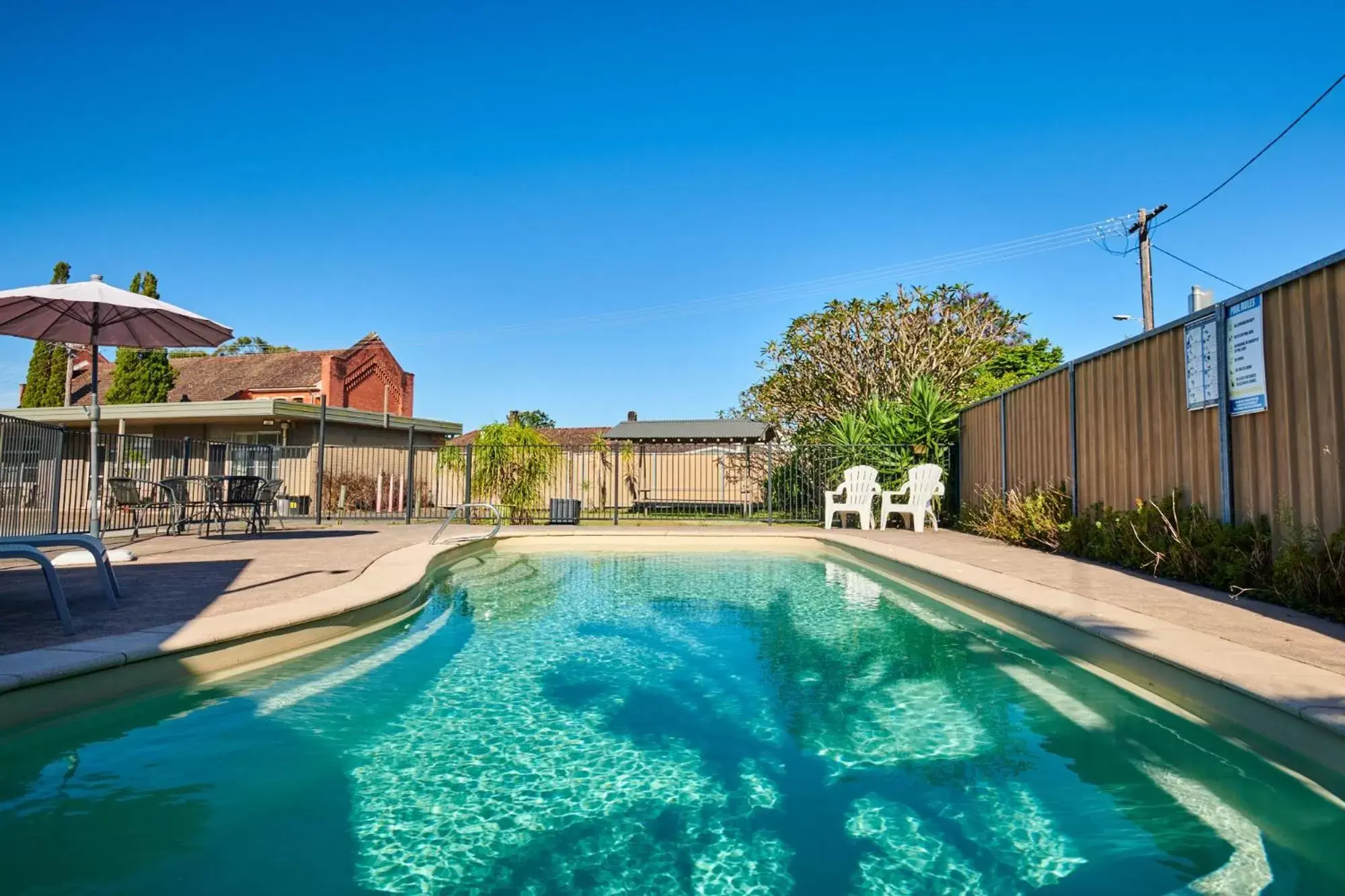 Swimming Pool in Wingham Motel