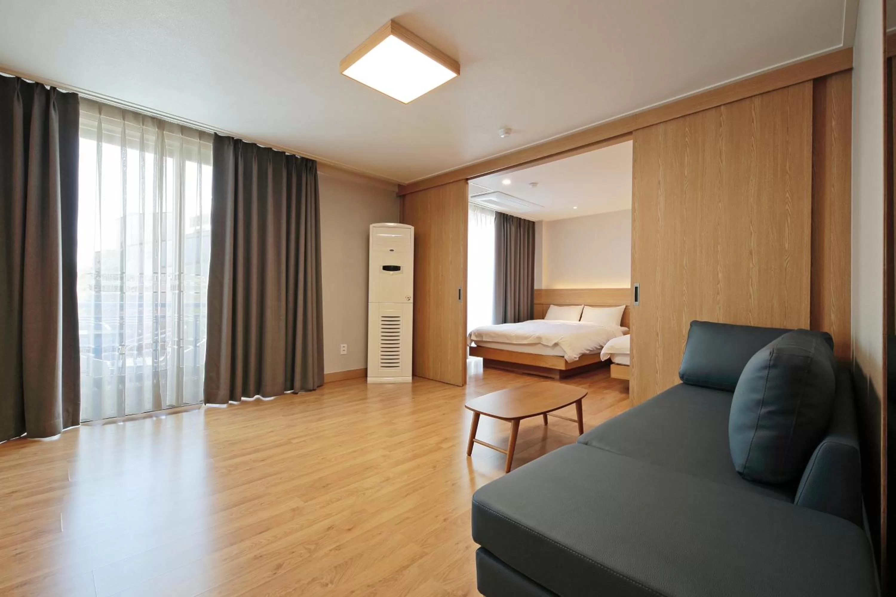 Decorative detail, Bed in Benikea Swiss Rosen Hotel