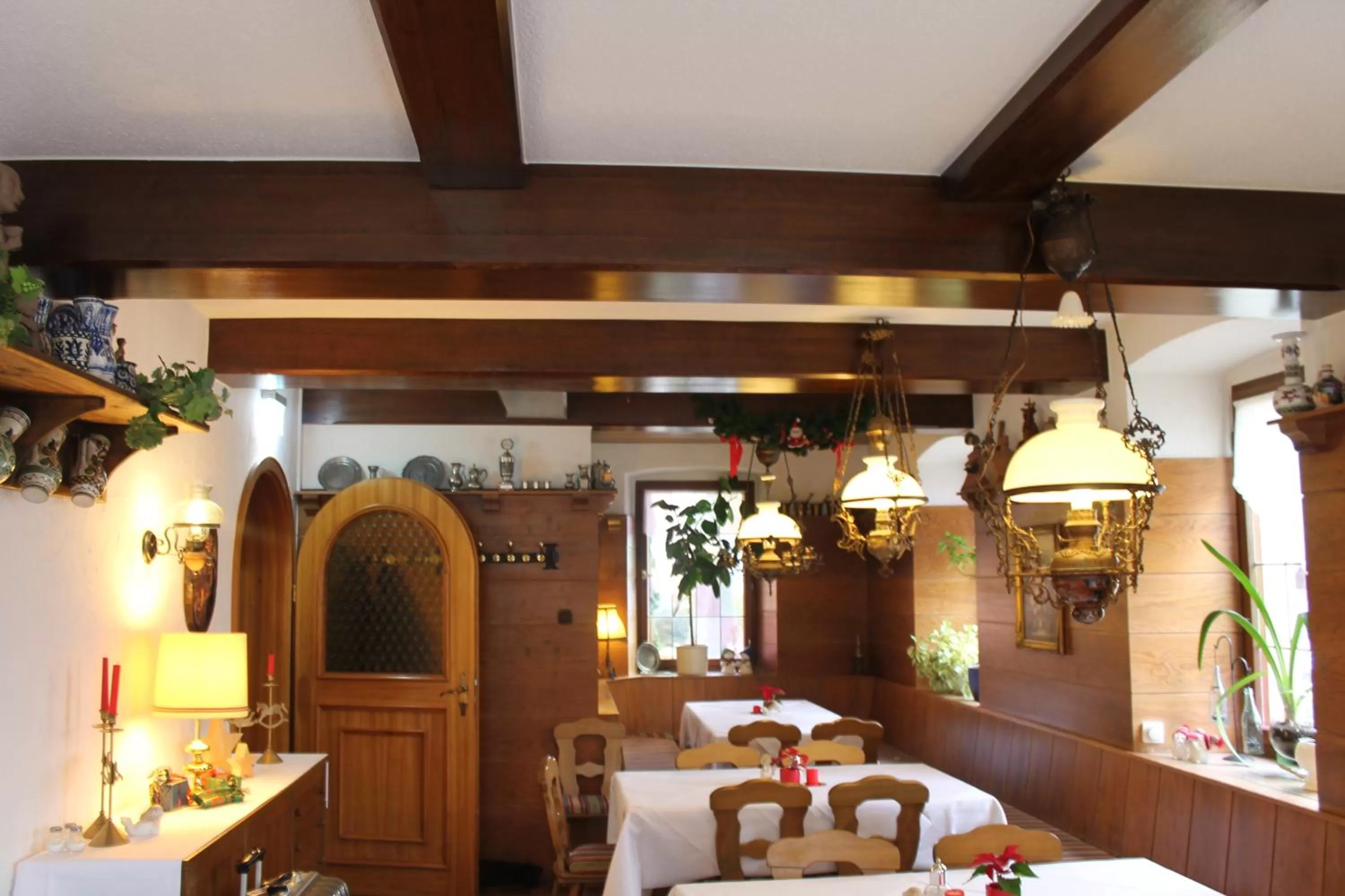 Restaurant/places to eat in Hotel Rothenburger Hof