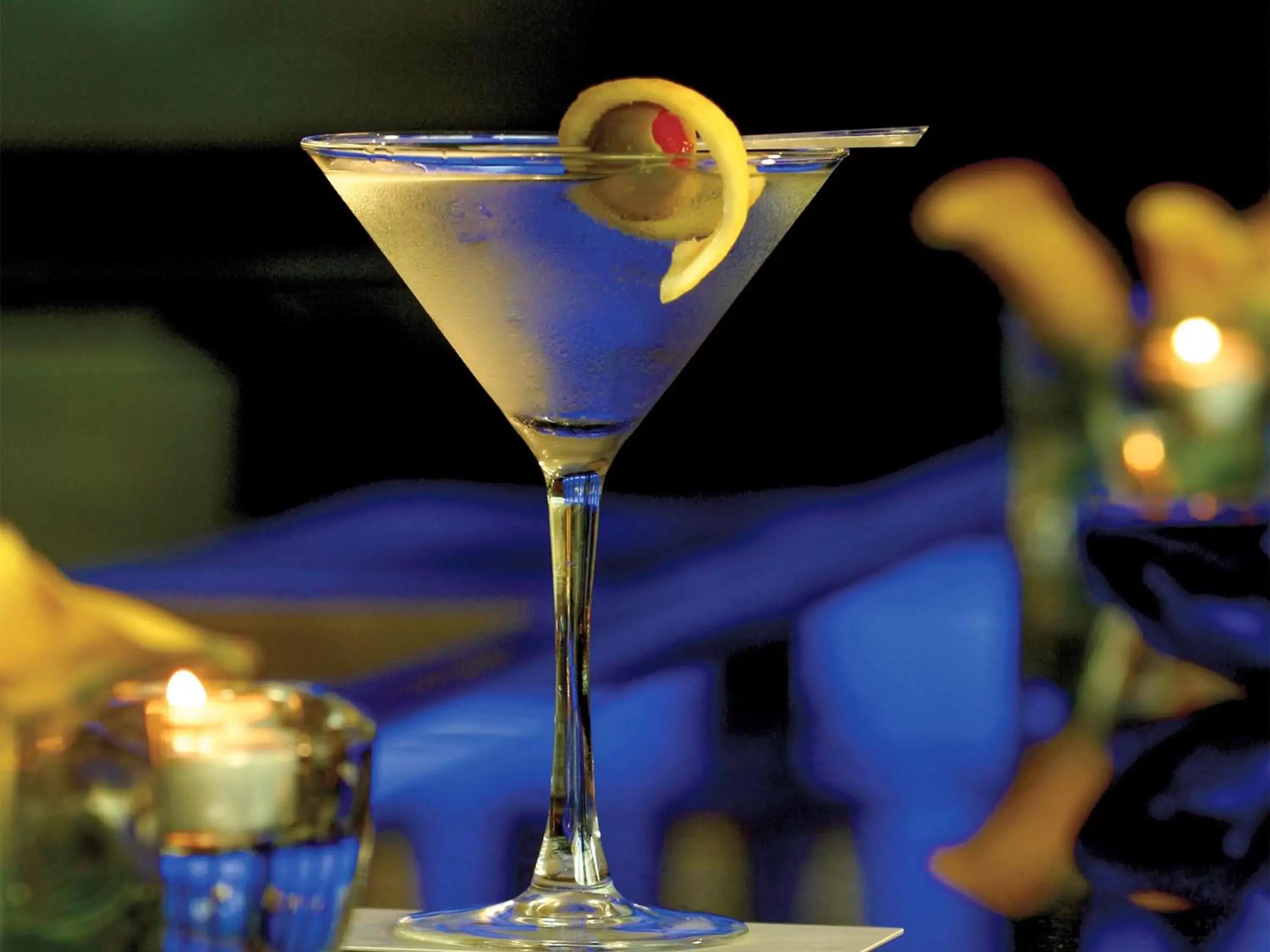 Lounge or bar, Drinks in Sofitel Montreal Golden Mile