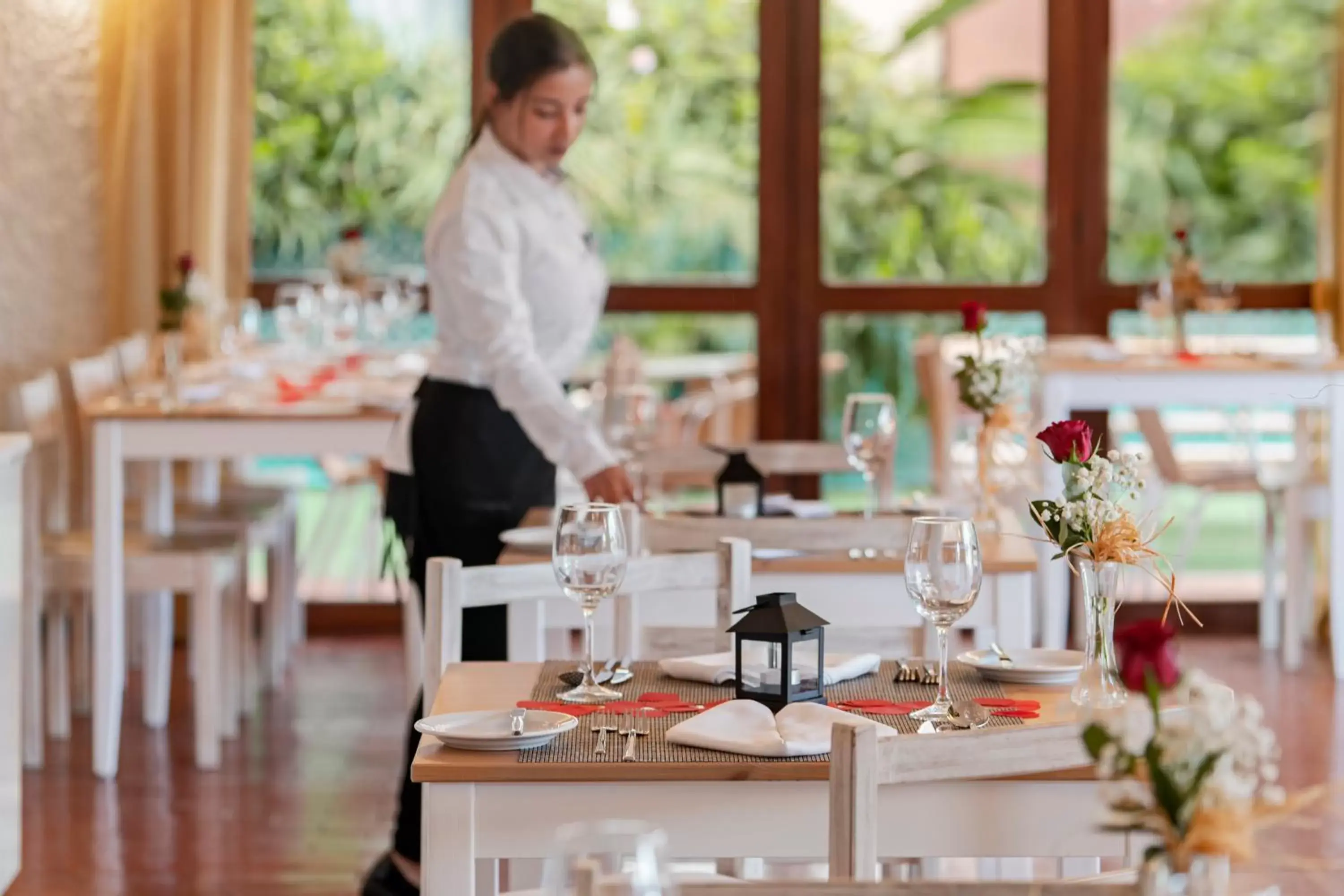 Restaurant/Places to Eat in Estrelicia Hotel