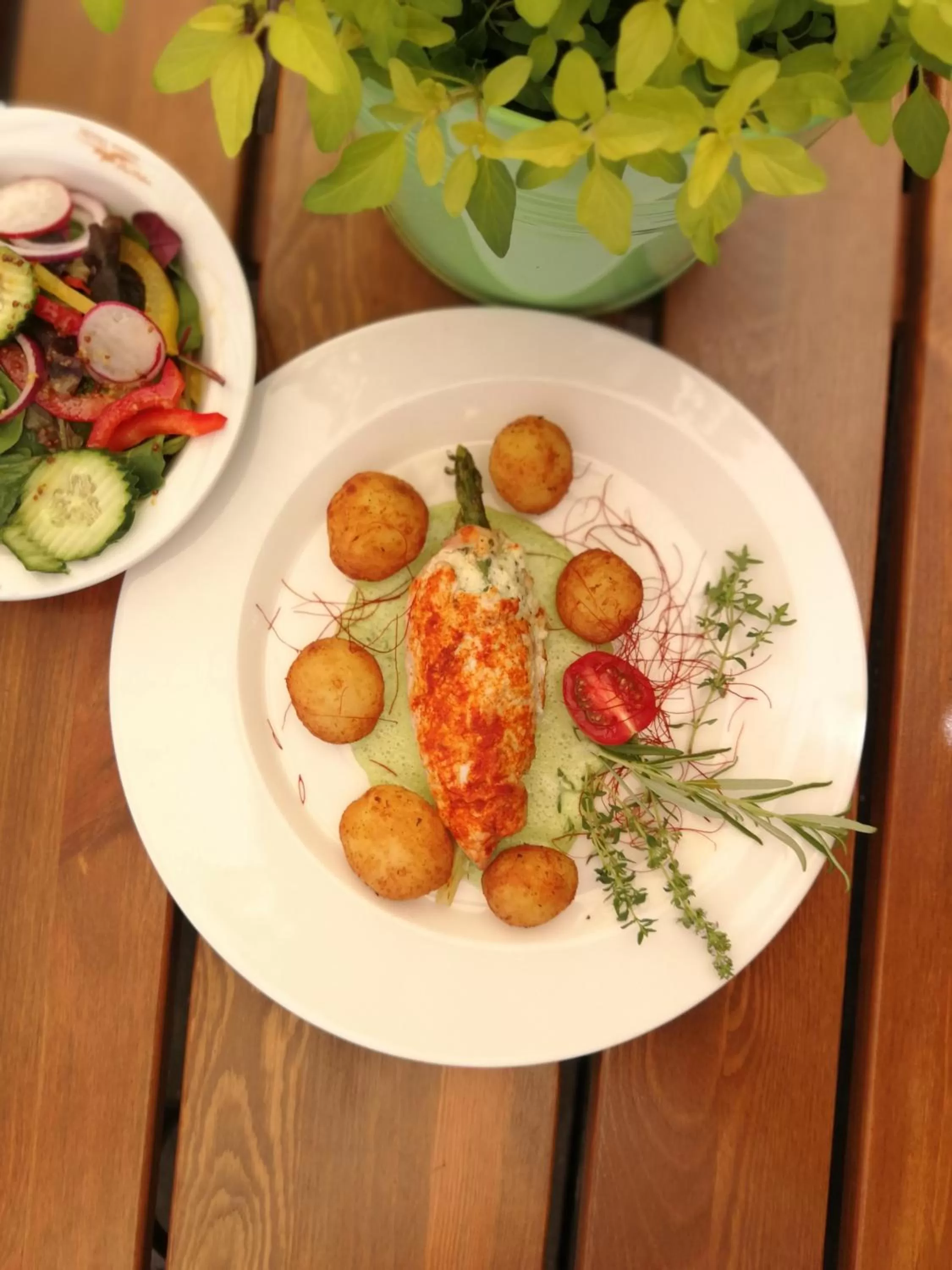 Food and drinks in Hotel i Restauracja "Pod Orłem"