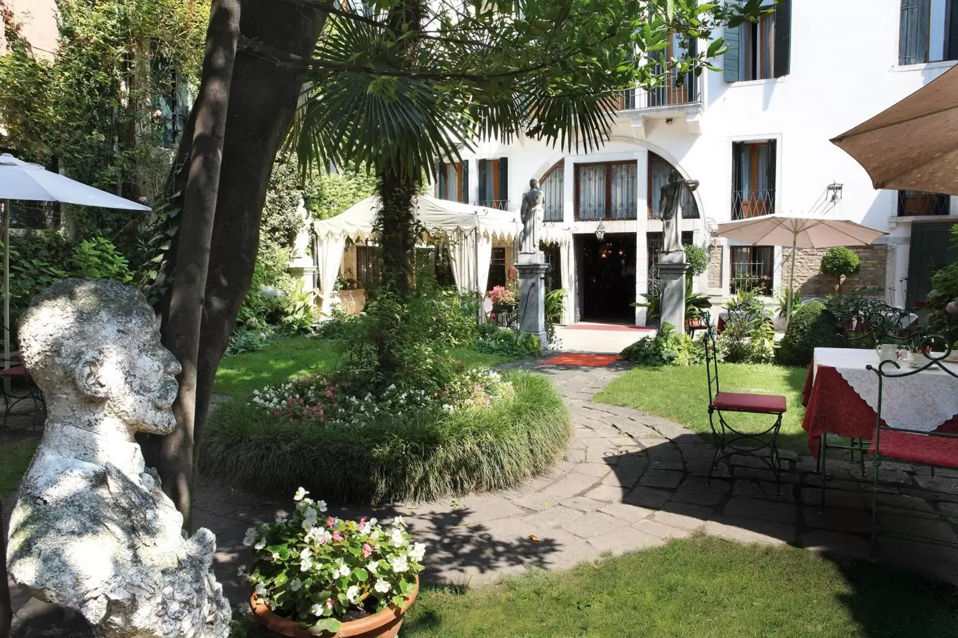 Garden in Hotel Palazzo Abadessa