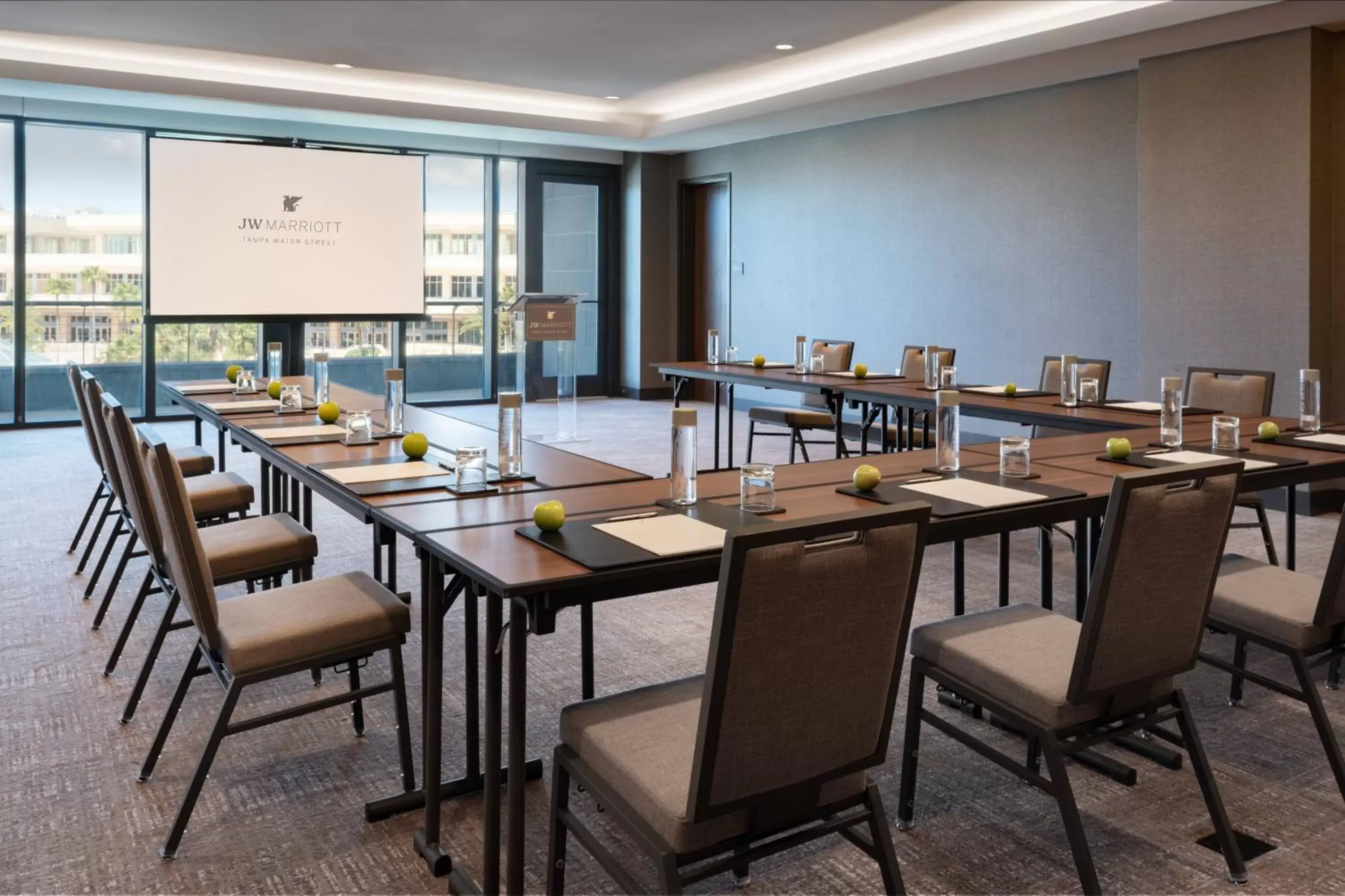 Meeting/conference room, Restaurant/Places to Eat in JW Marriott Tampa Water Street