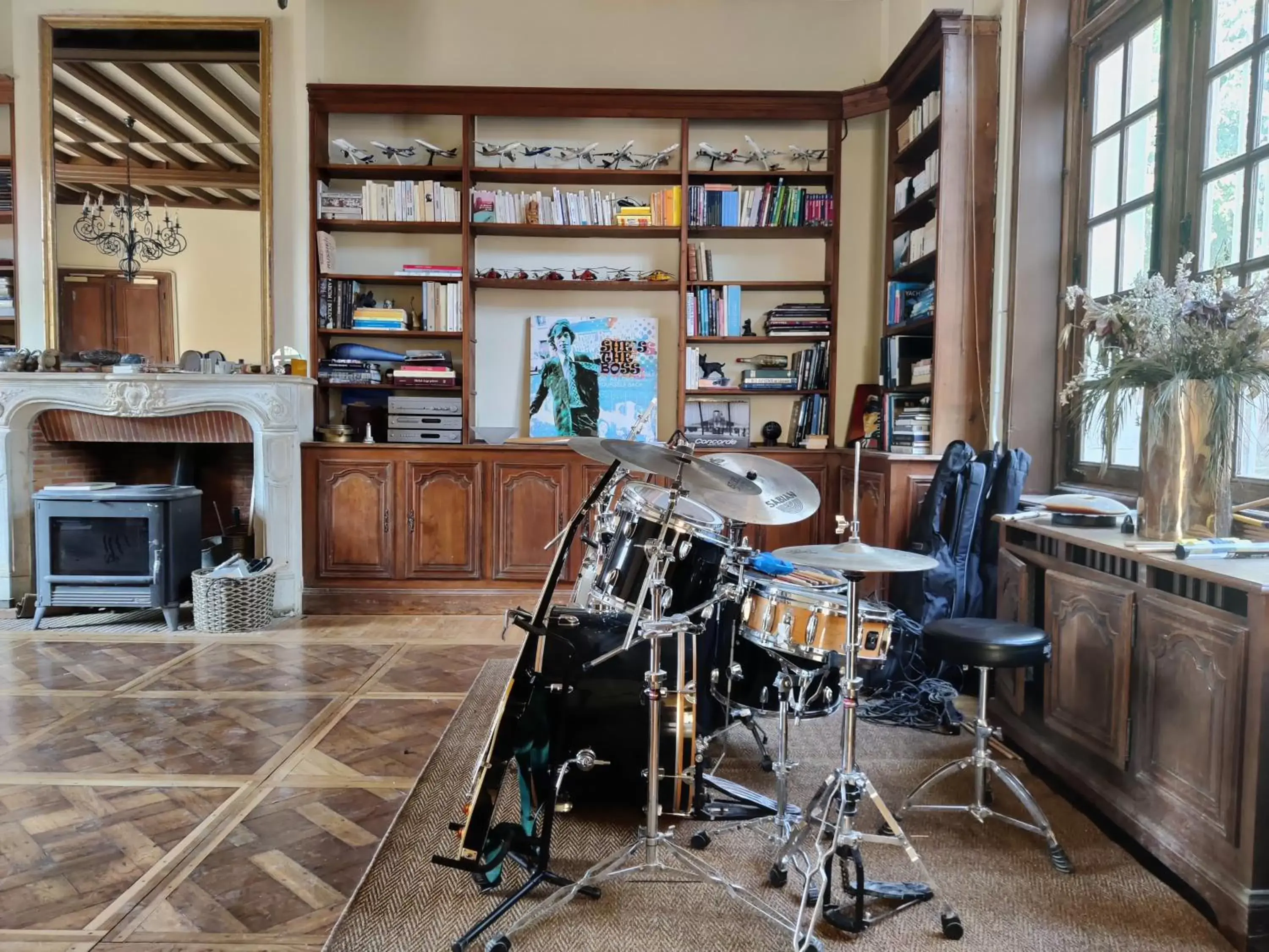 Library in Château de la Huberdière