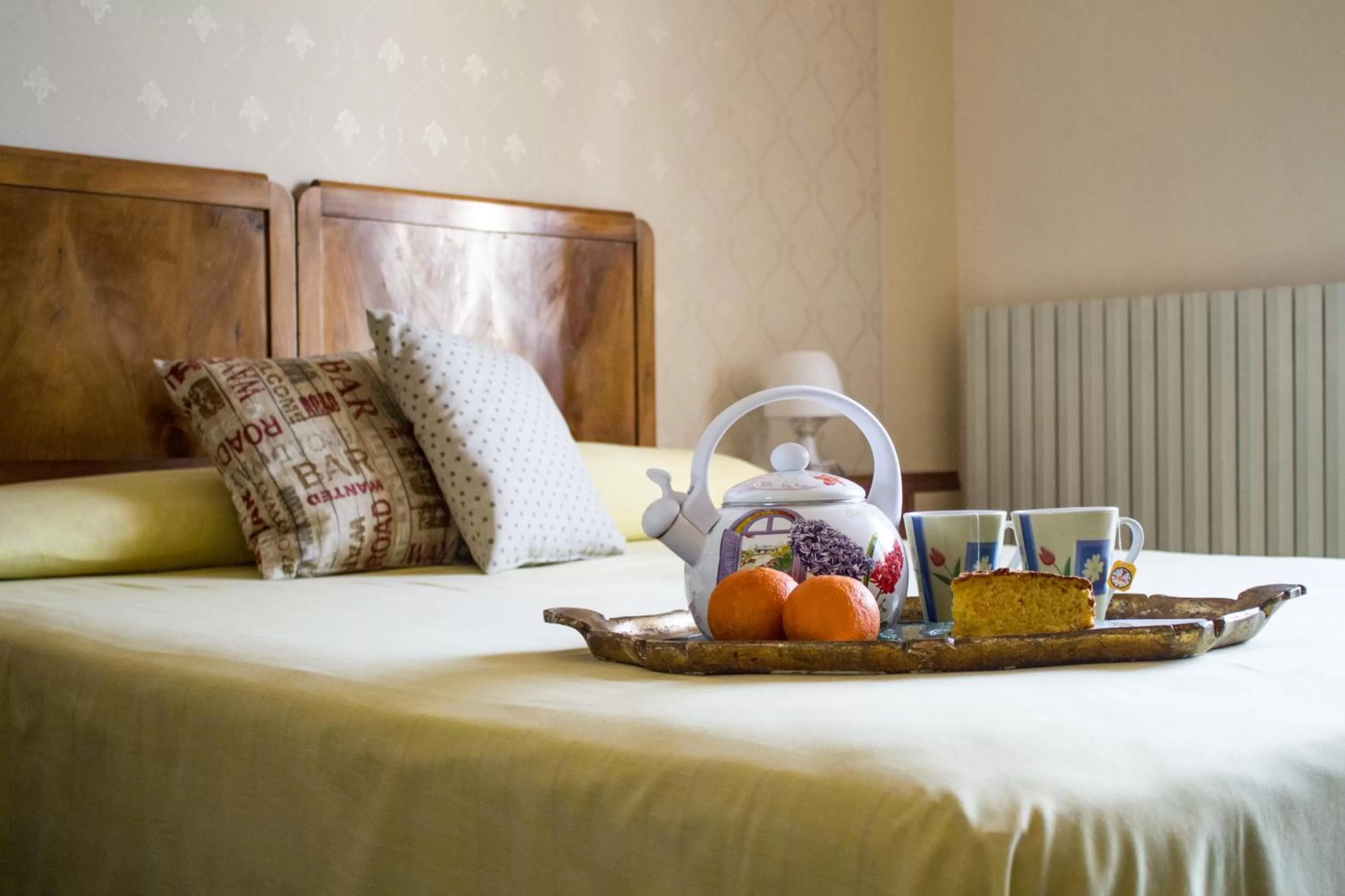 Food close-up, Bed in B&B Giardino Di Pietra