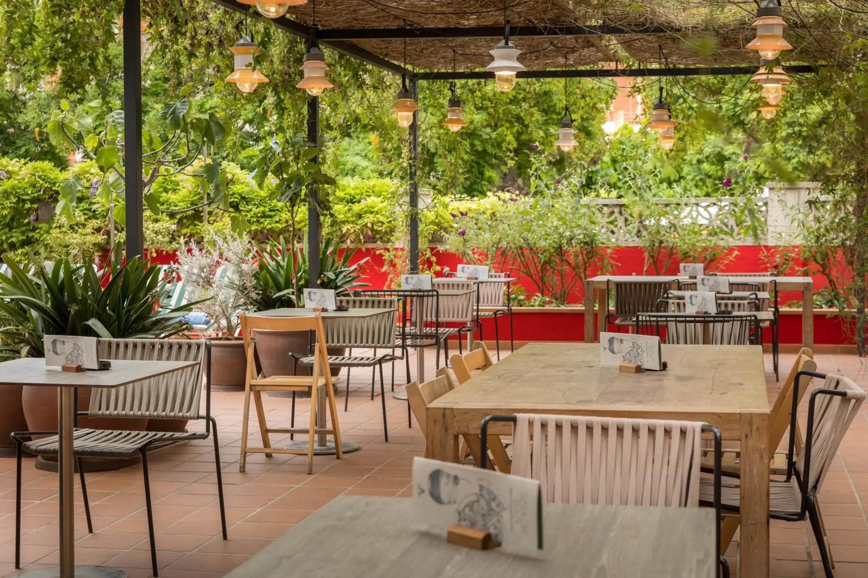 Balcony/Terrace, Restaurant/Places to Eat in Aqua Hotel Bertran Park