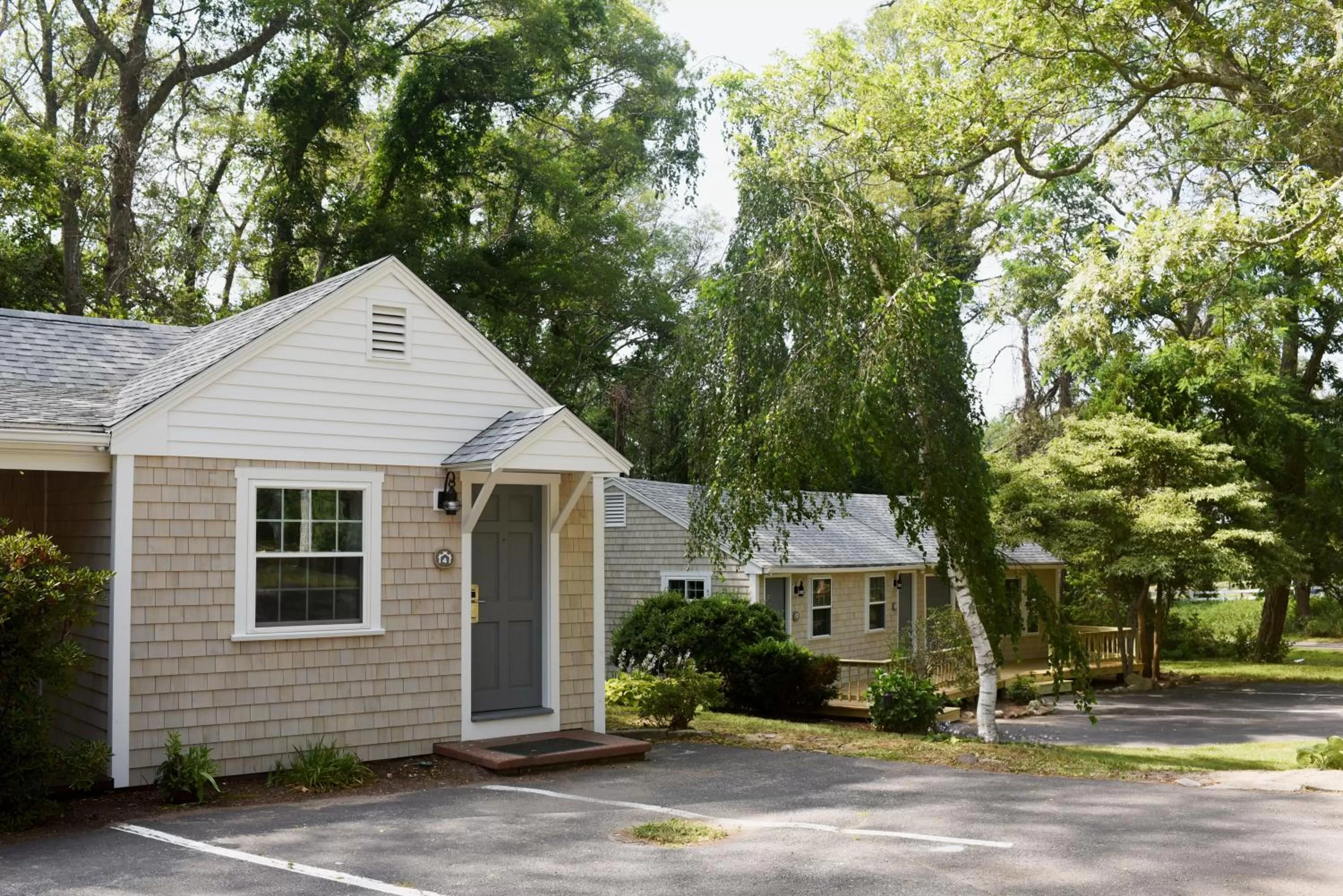 Property building in Sandwich Inn and Suites