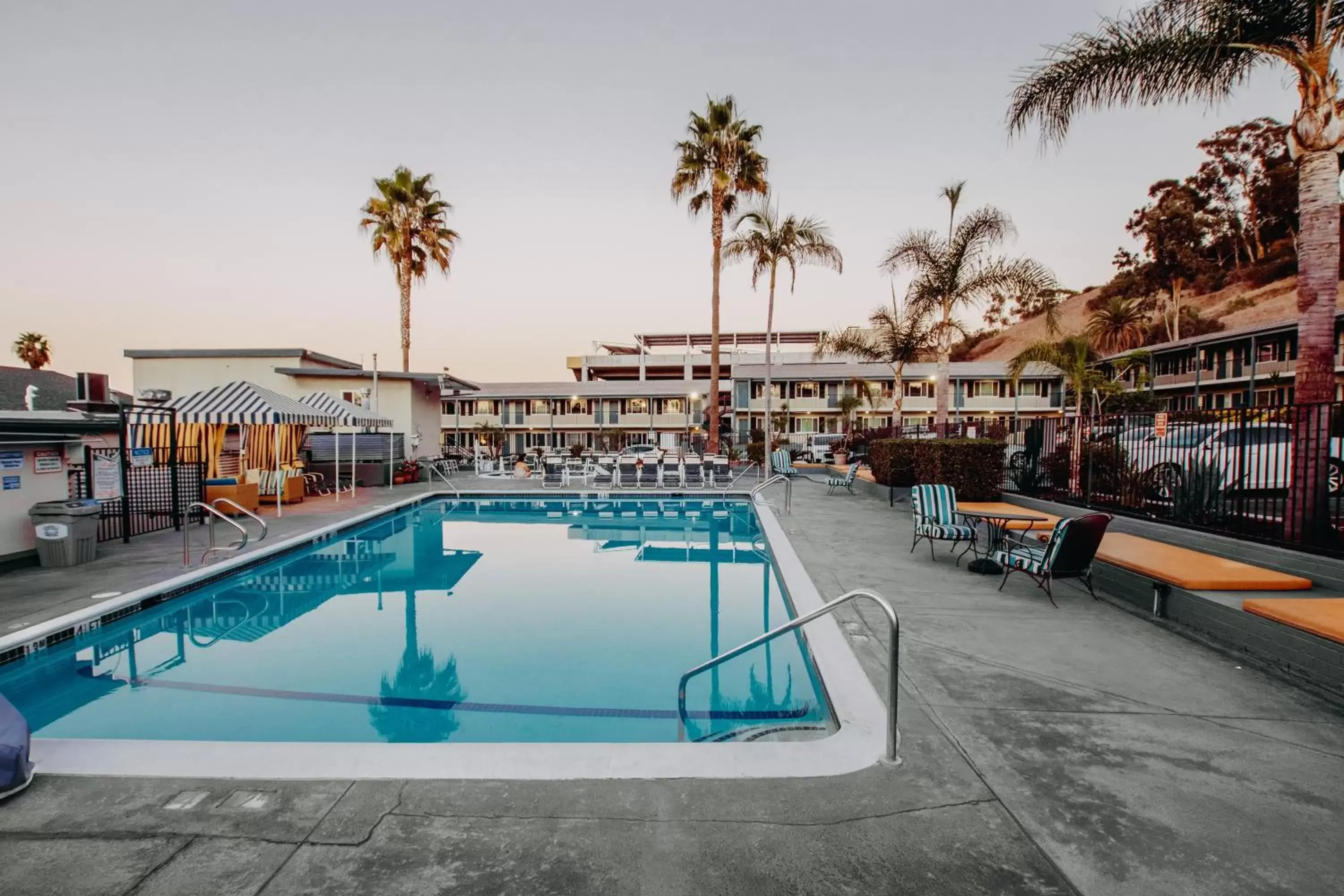 Pool view, Swimming Pool in The Atwood Hotel San Diego - SeaWorld/Zoo