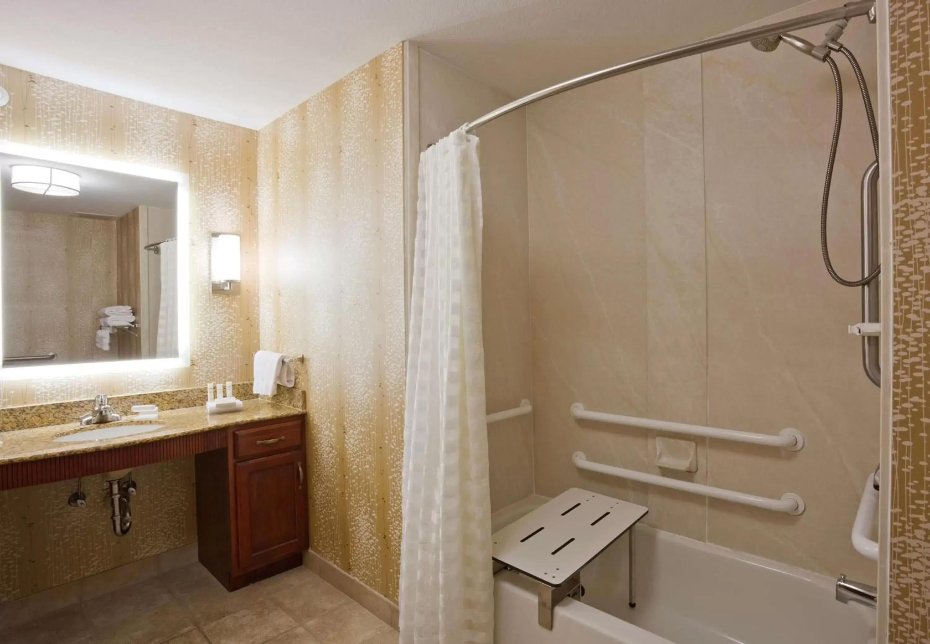 Bathroom in Homewood Suites by Hilton Sioux Falls