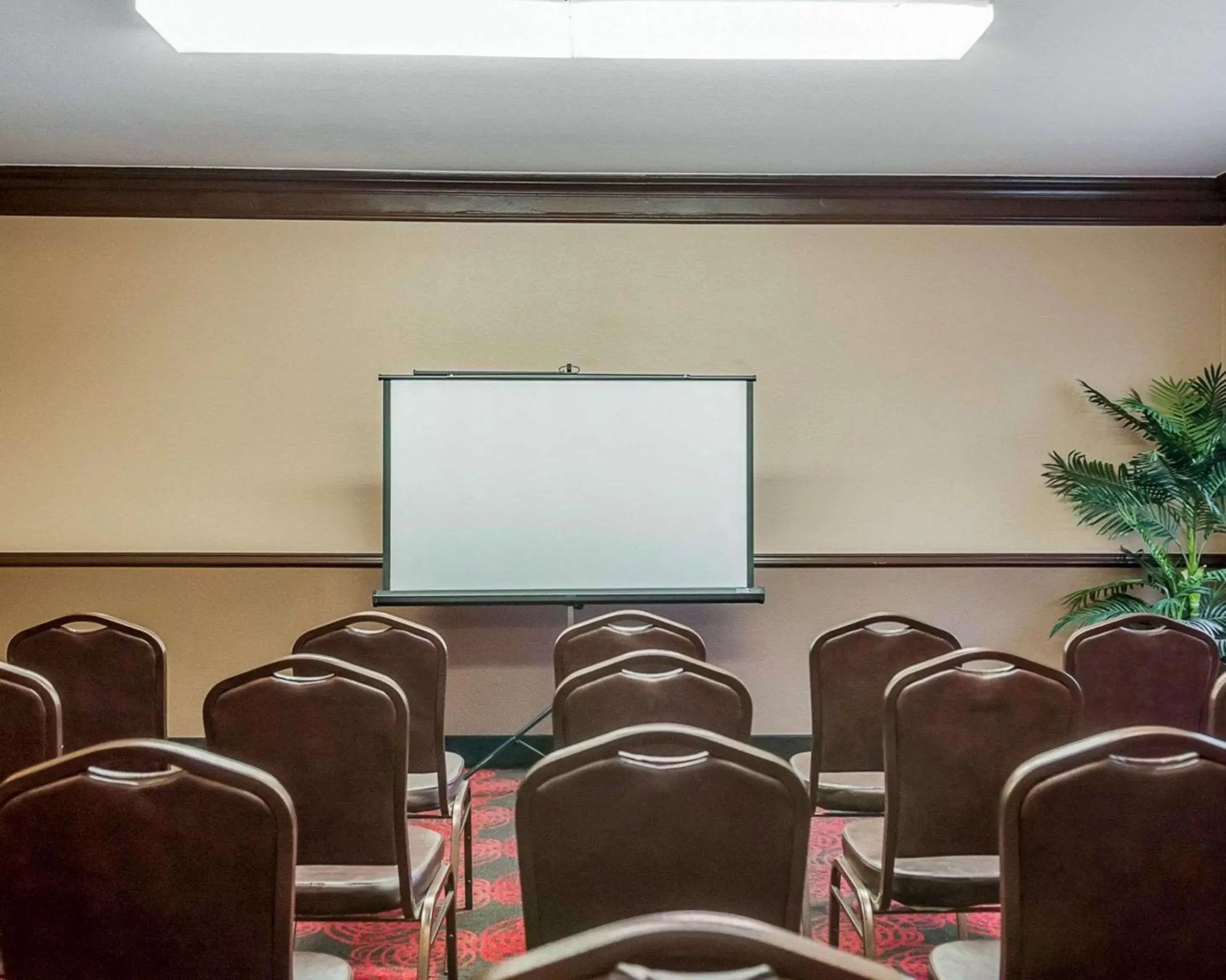 On site, Business Area/Conference Room in Quality Inn & Suites Albuquerque West