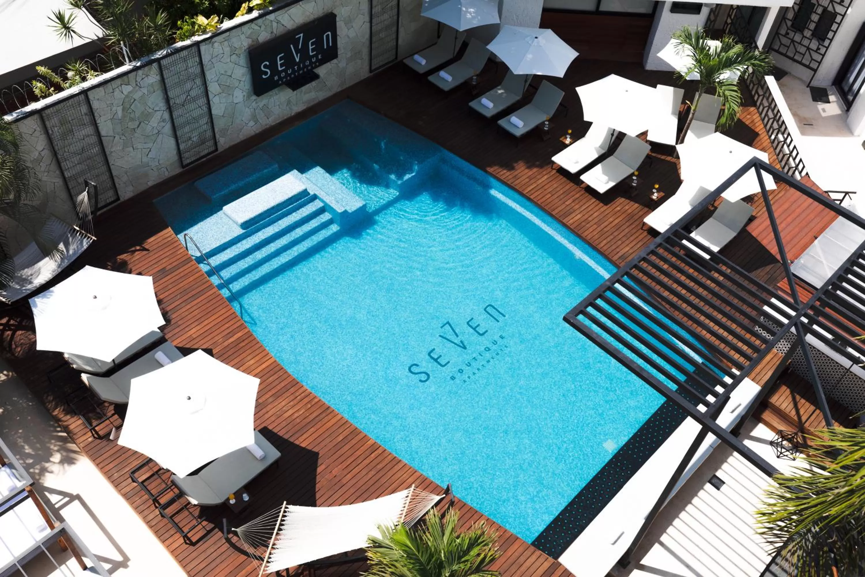 Swimming pool in Seven Boutique Apartments Cancún