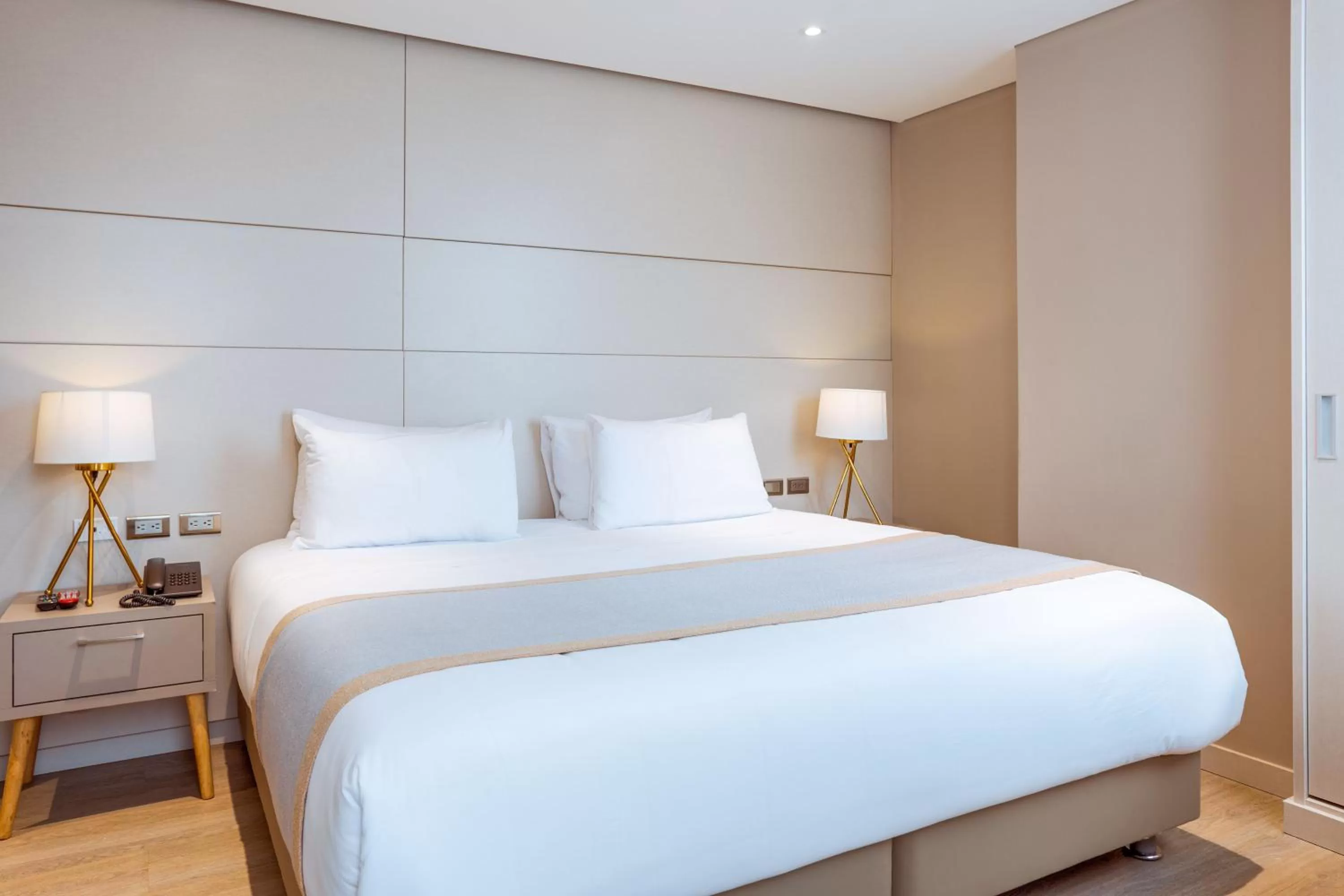 Bedroom, Bed in Hotel City Bog Corferias