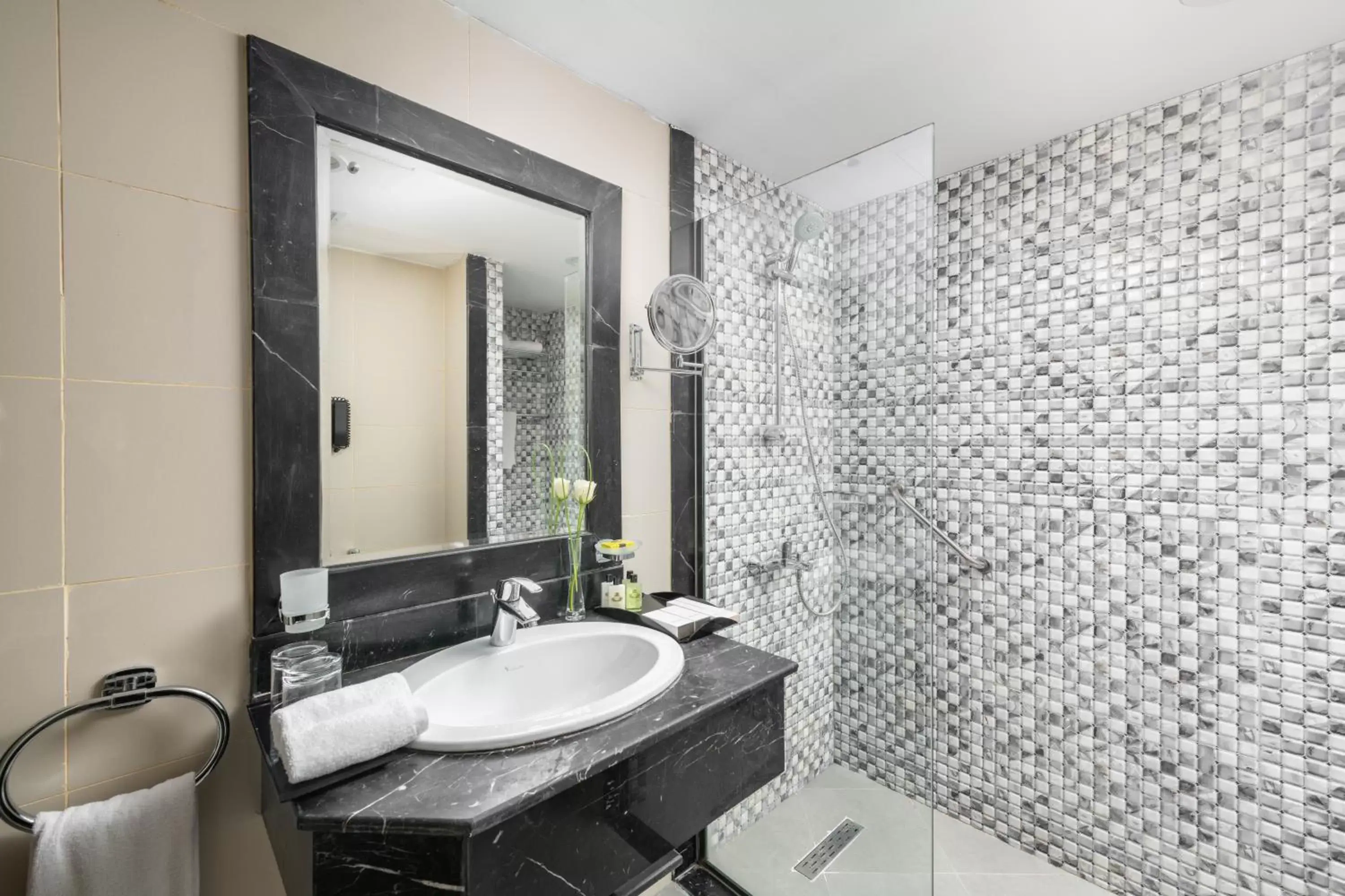 Classic Twin Room in Taiba Front Hotel Classic Twin Room in Taiba Front Hotel