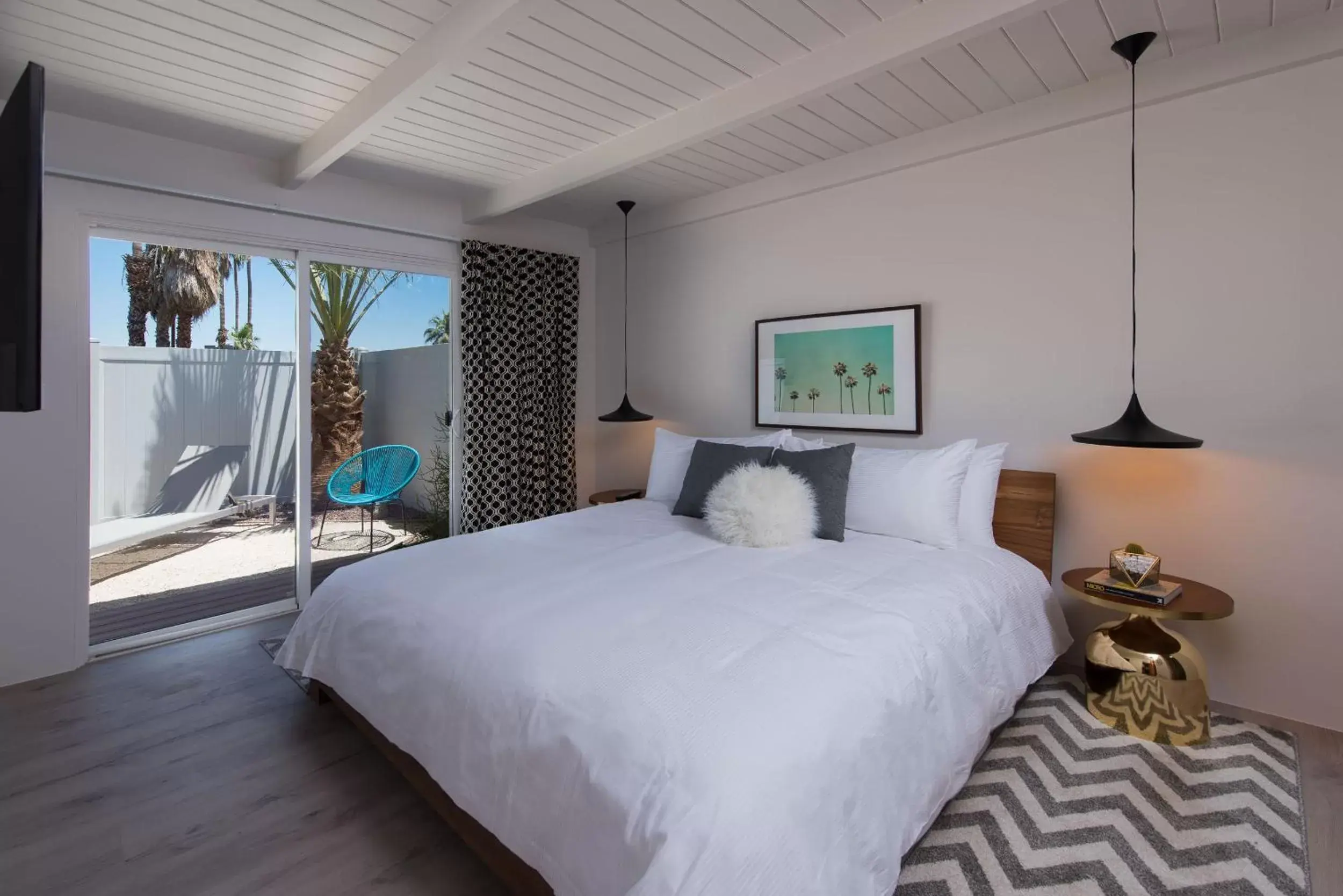 Bedroom, Bed in the Weekend Palm Springs
