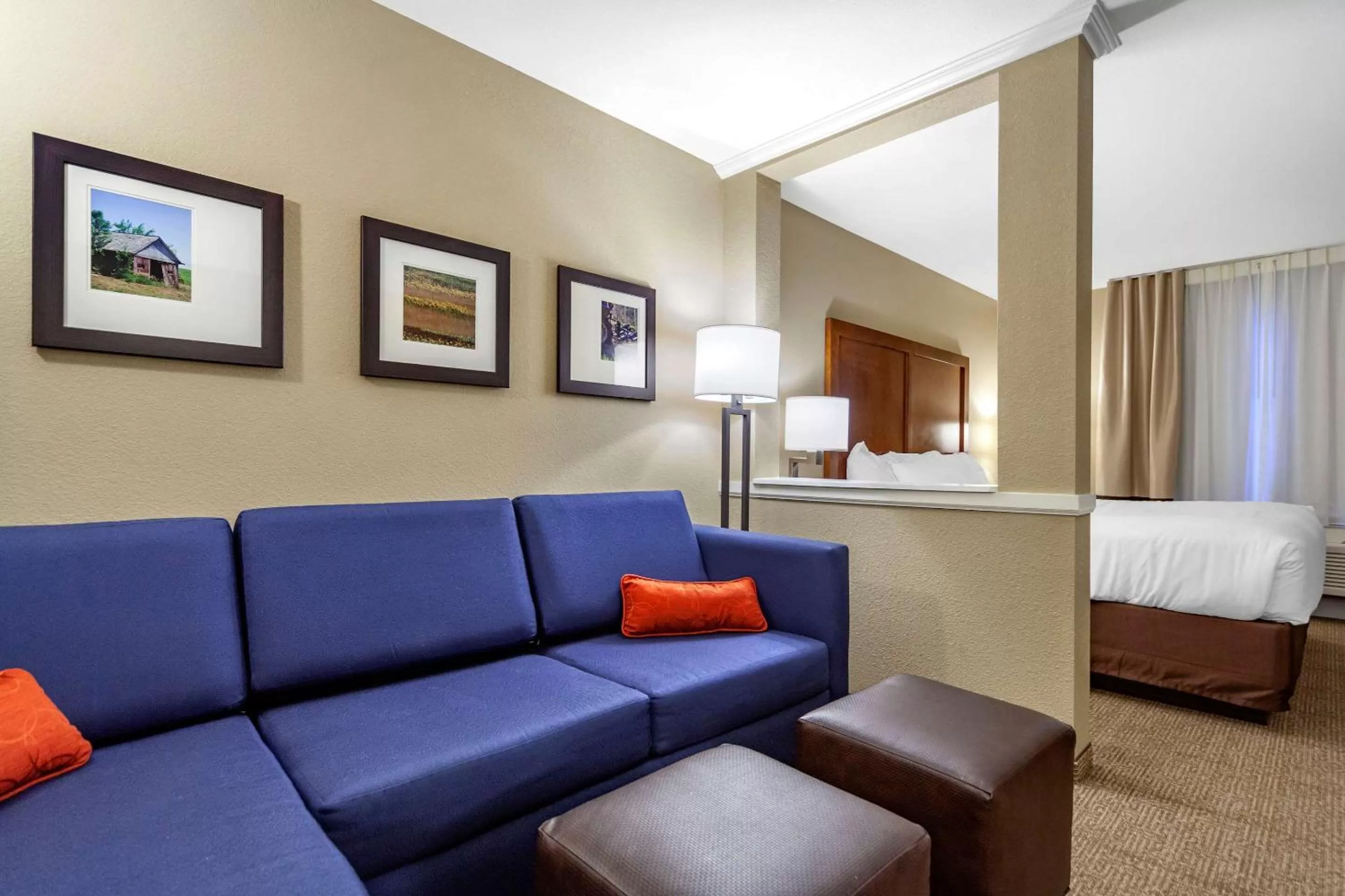 Photo of the whole room, Bed in Comfort Inn & Suites Sidney I-80
