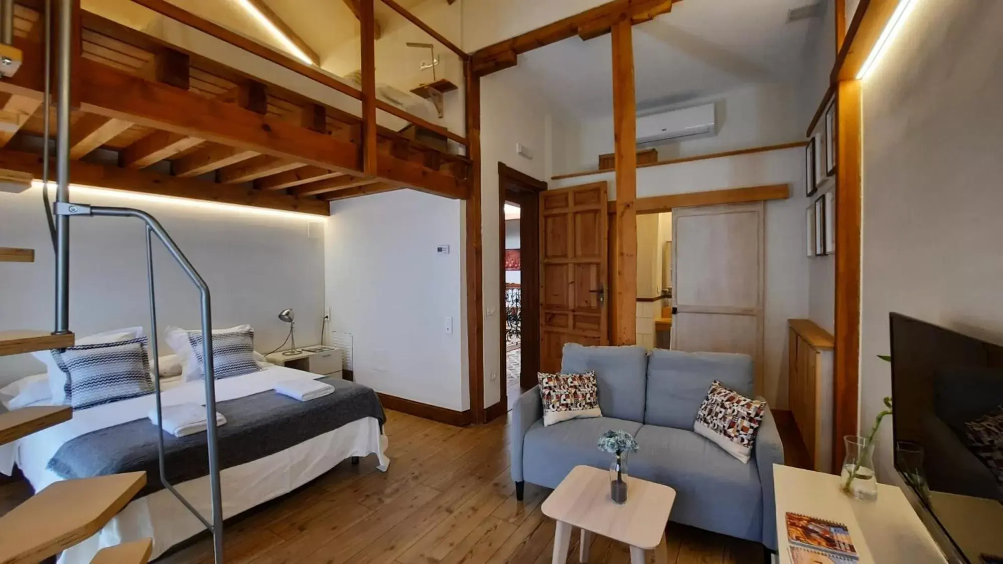 Family Suite with Balcony in La Casa del Médico Hostería Rural