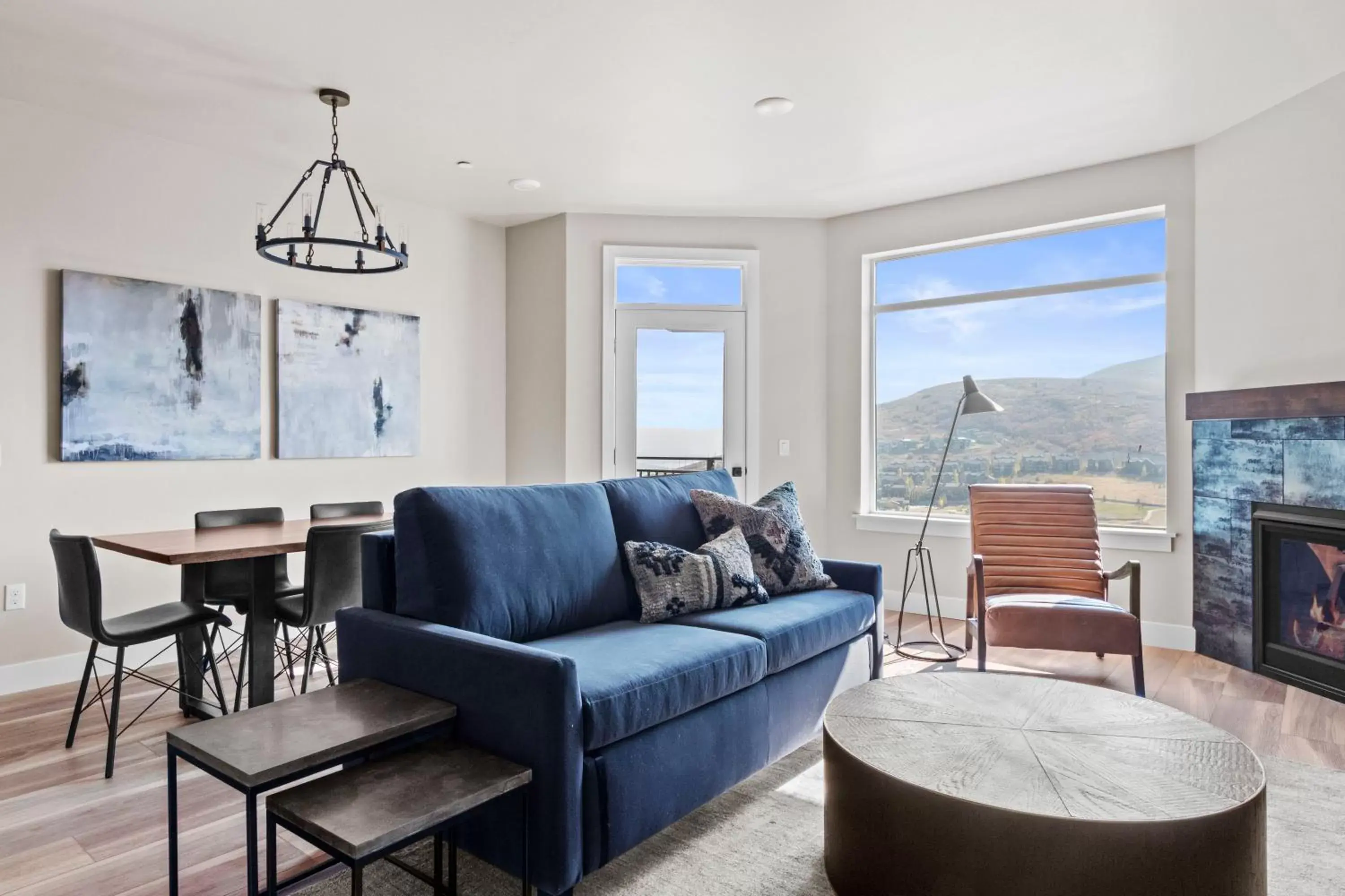 Living room in Black Rock Mountain Resort