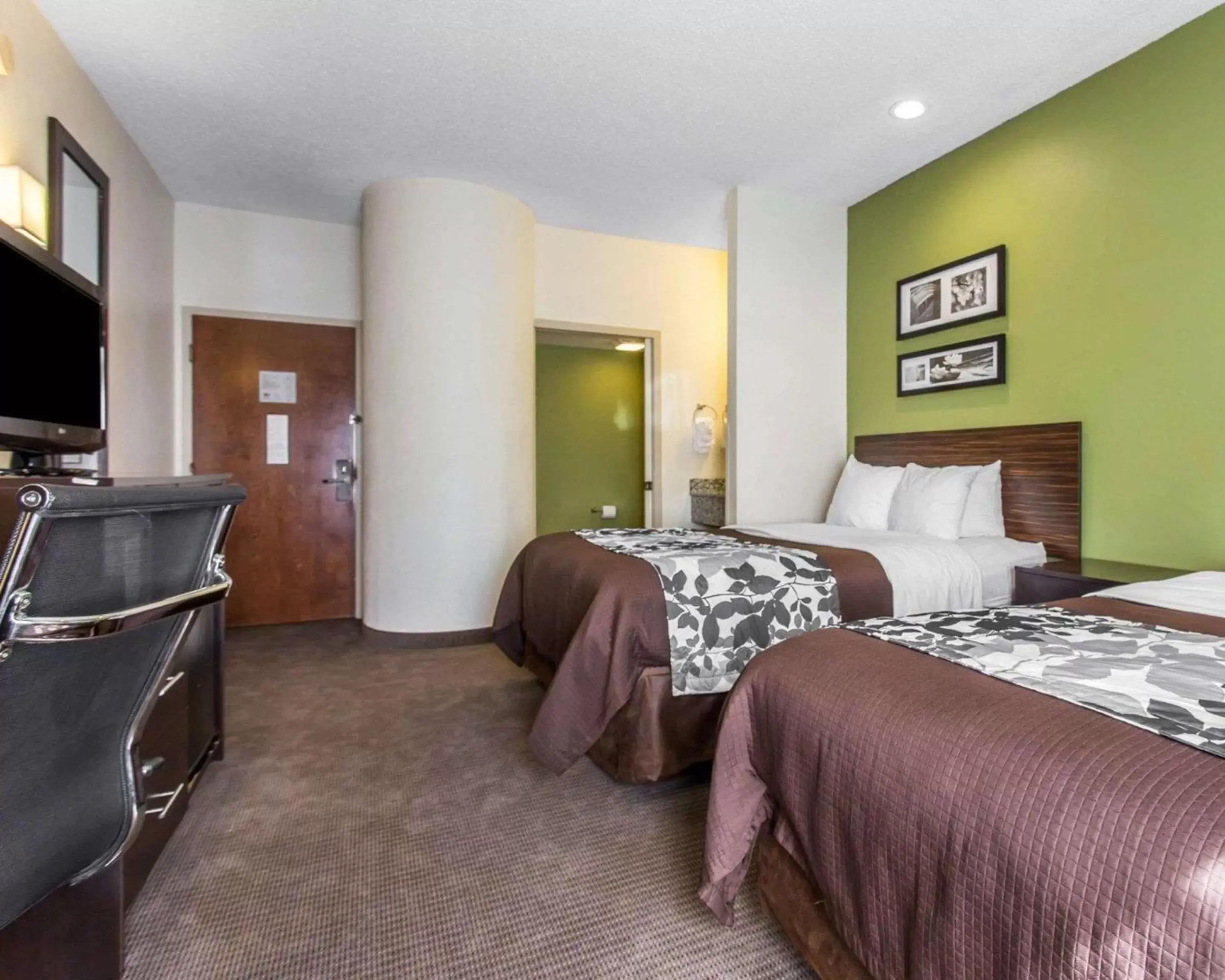 Photo of the whole room, Bed in Sleep Inn Columbia Photo of the whole room, Bed in Sleep Inn Columbia