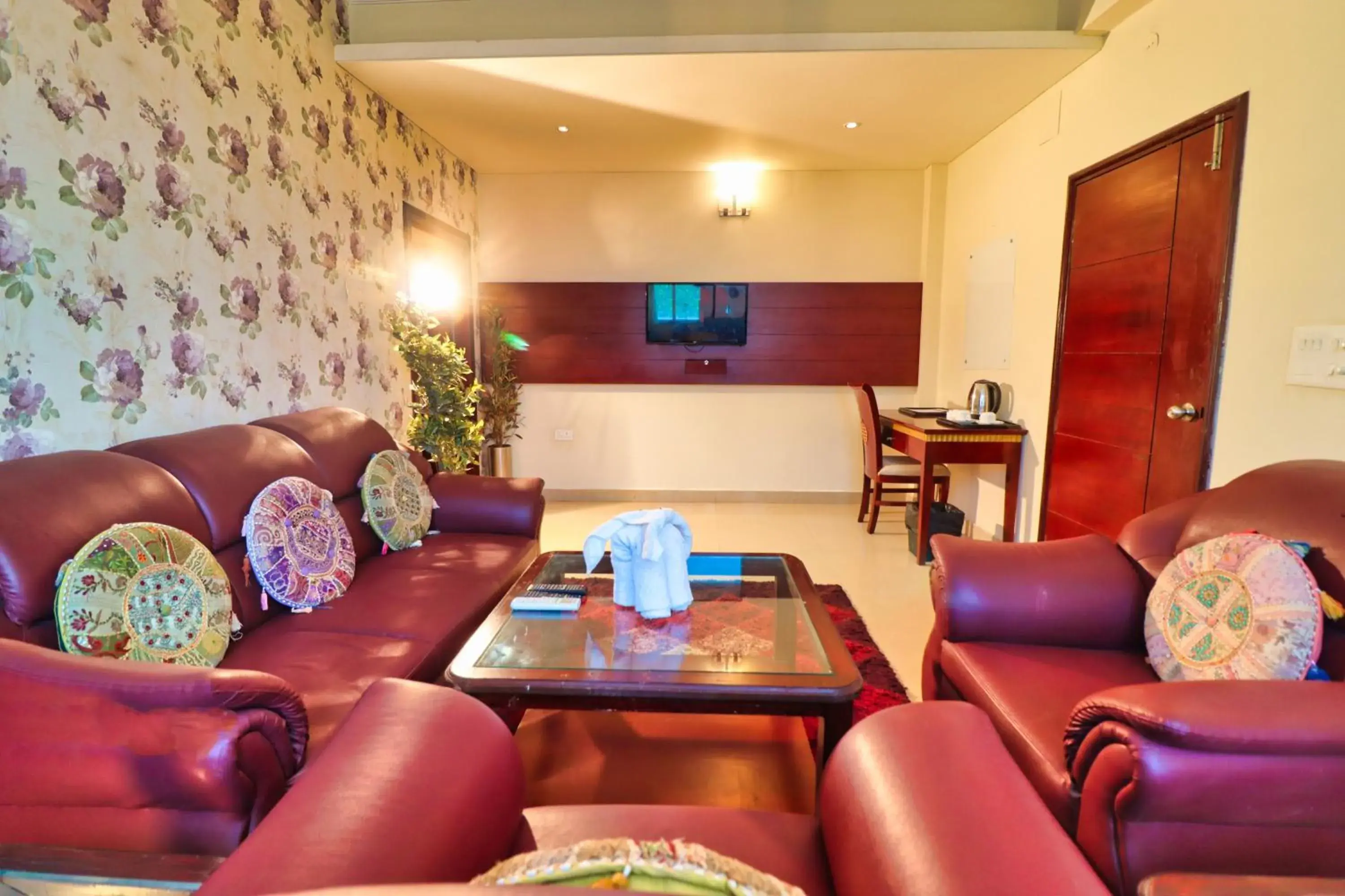 Living room, Seating Area in Hotel Clarks Inn Jaipur, Banipark