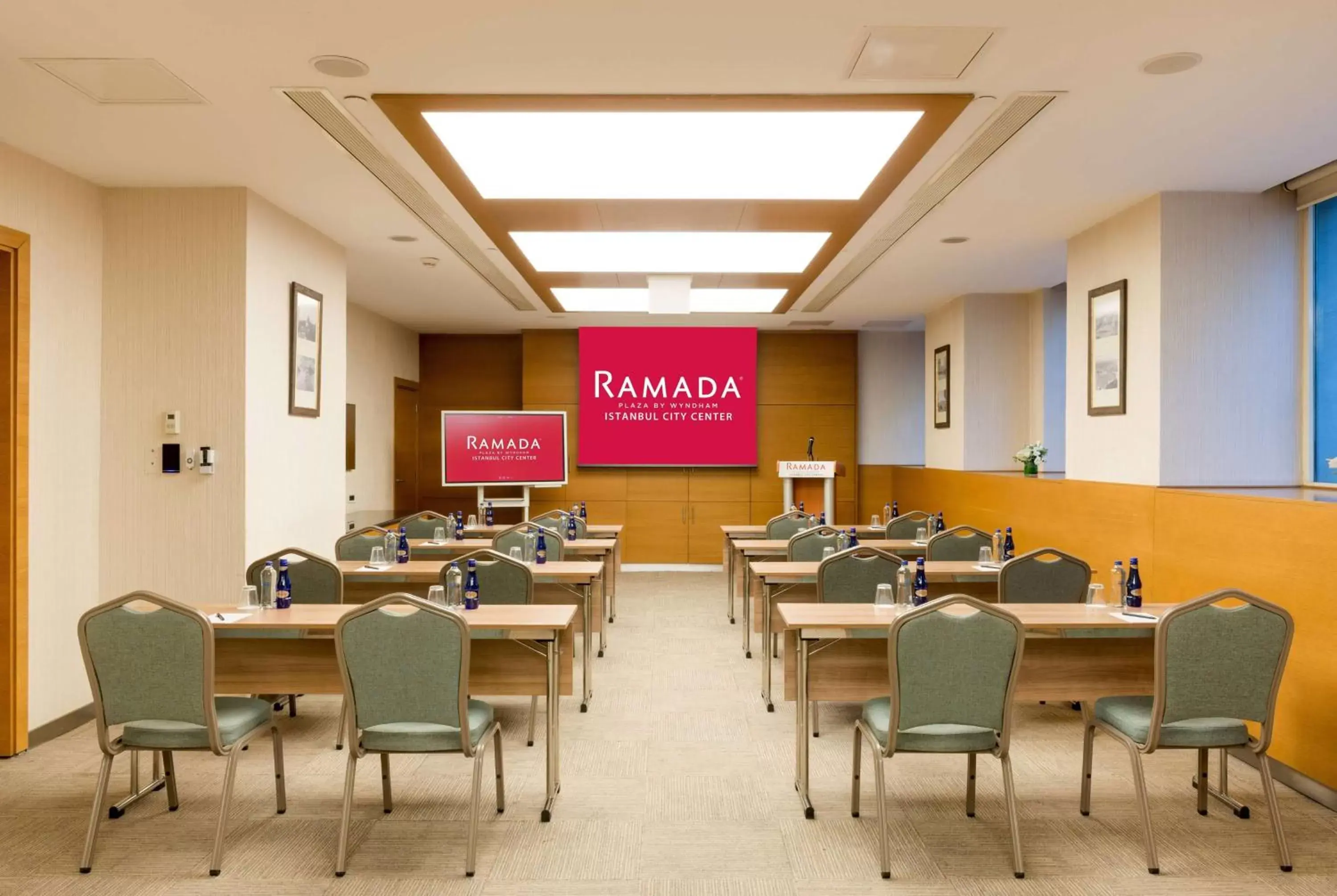 Business facilities in Ramada Plaza By Wyndham Istanbul City Center
