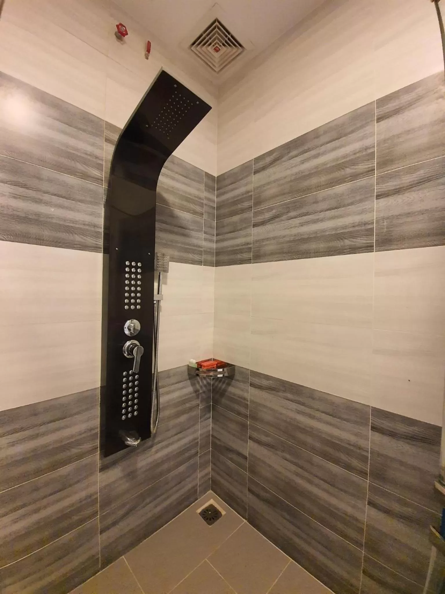 Bathroom in Royal Hotel