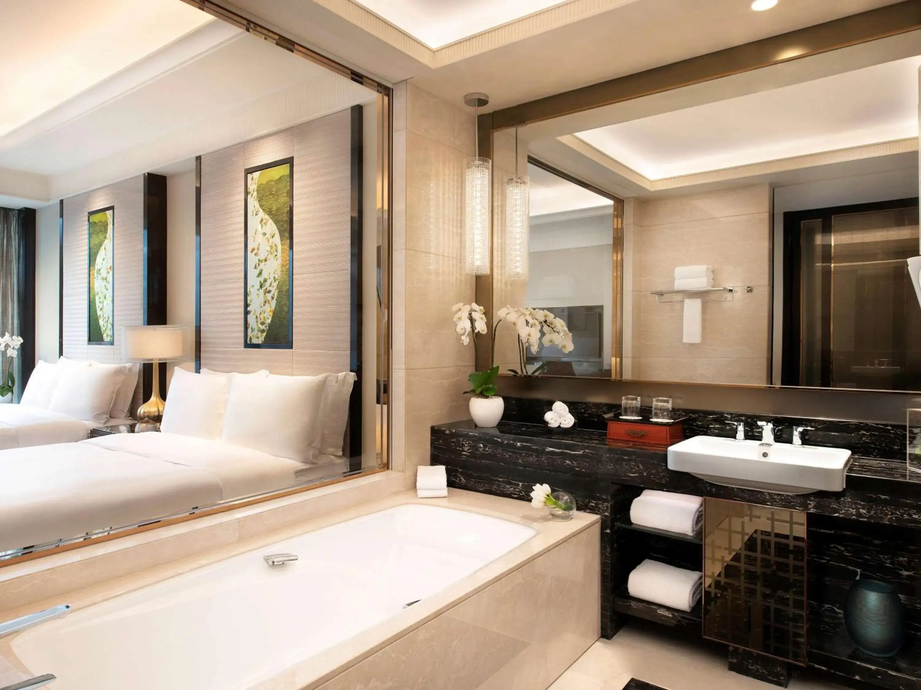 Photo of the whole room, Bathroom in Fairmont Chengdu