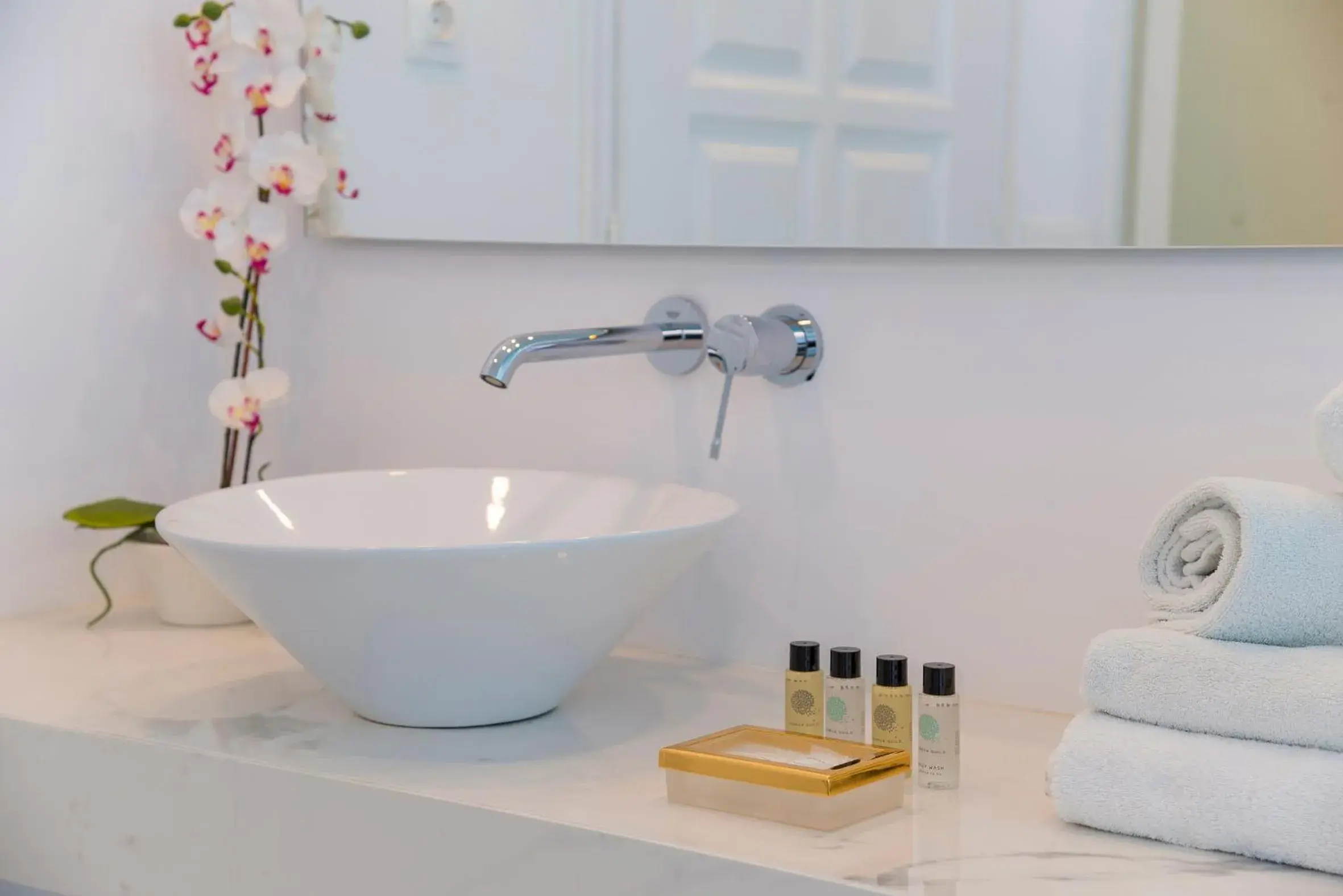 Bathroom in Dionysos Hotel