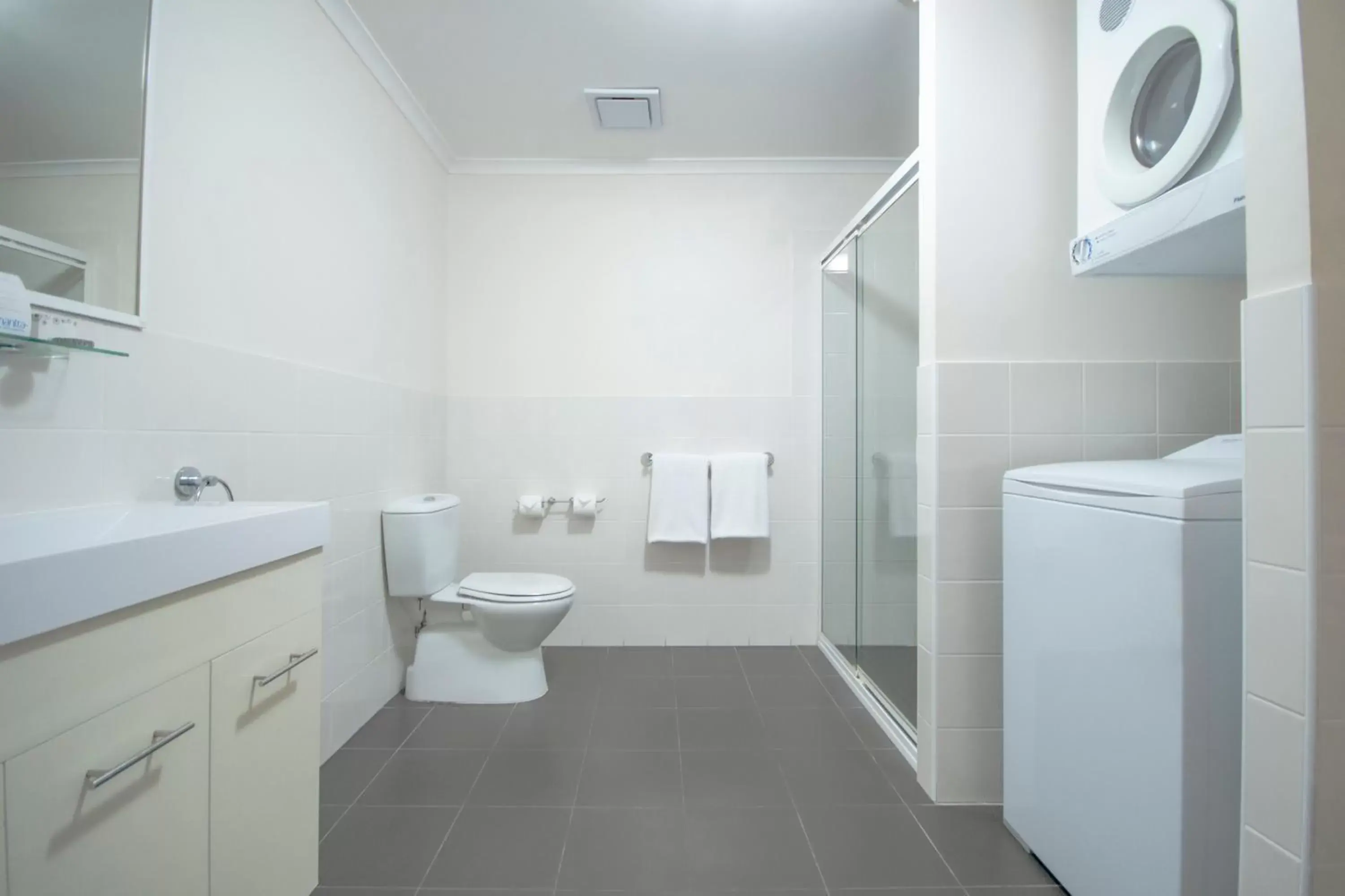 Bathroom in Mantra Wollongong