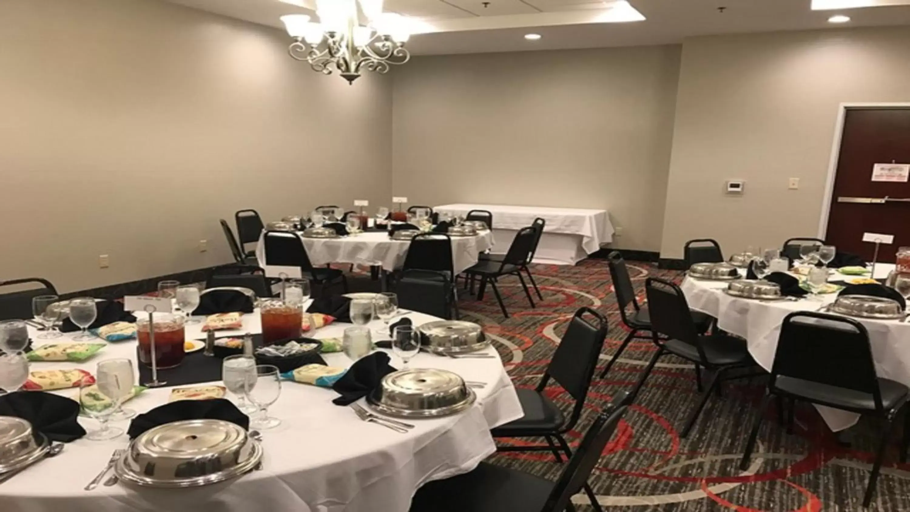 Banquet/Function facilities, Restaurant/Places to Eat in Holiday Inn Lafayette North, an IHG Hotel