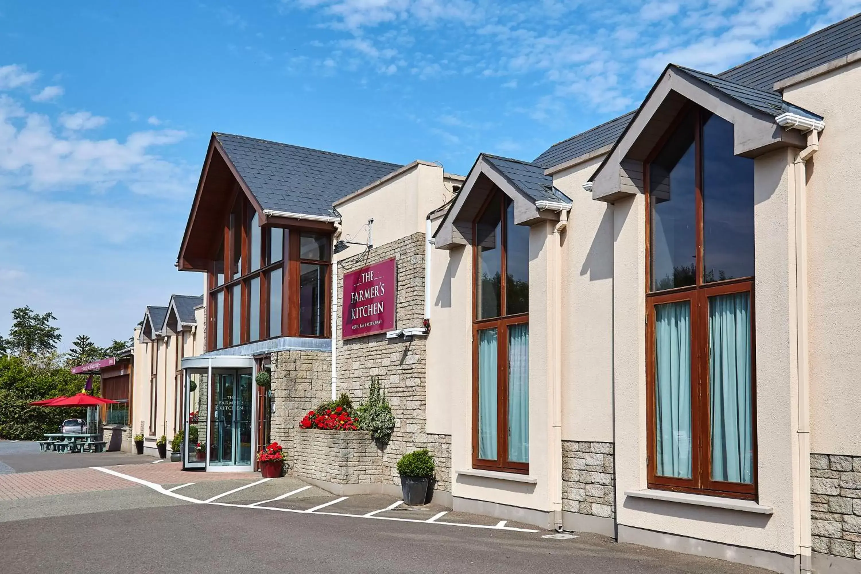 Facade/entrance, Property Building in The Farmers Kitchen Hotel